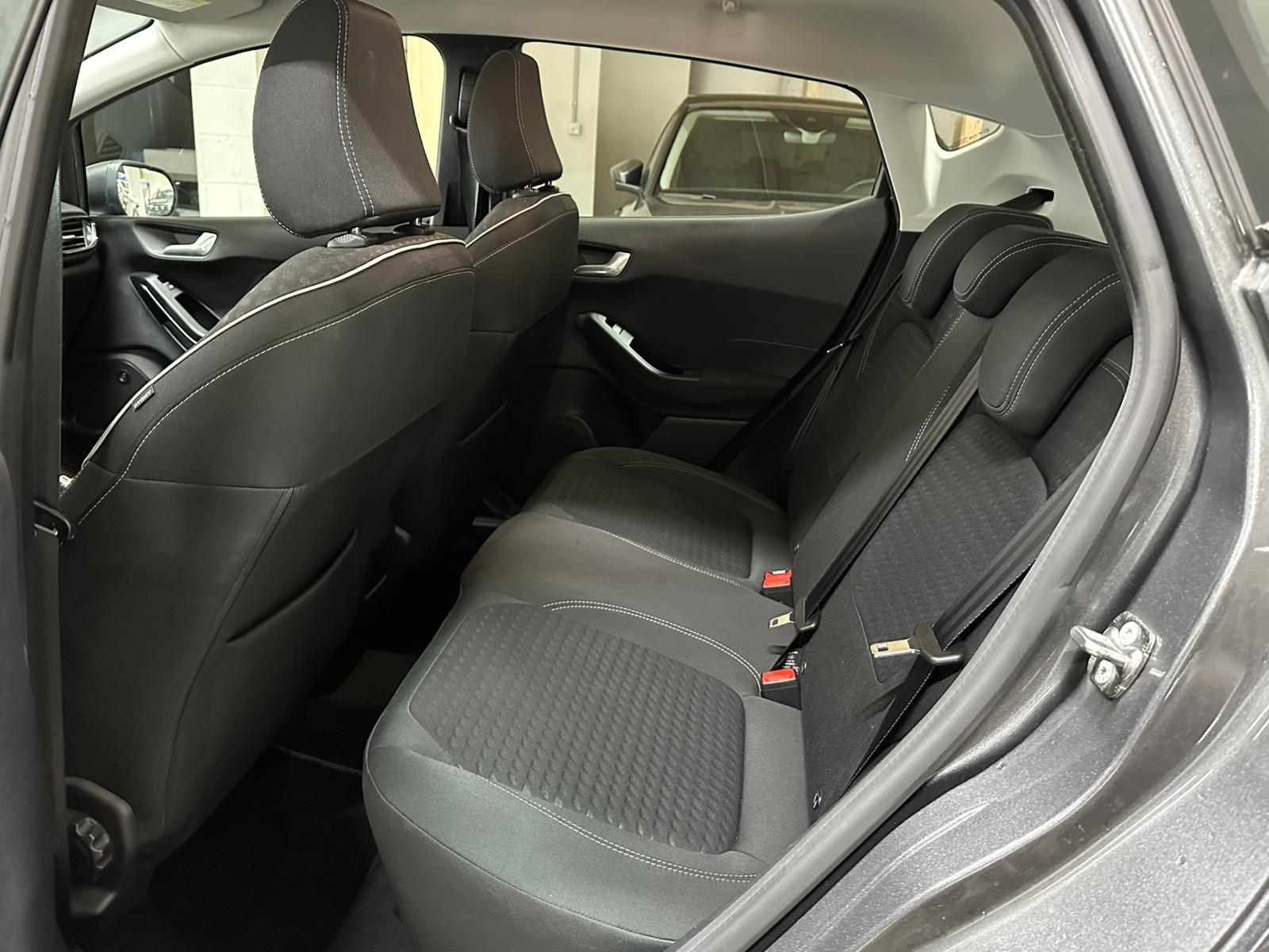 FORD Fiesta 1.0 SCTi Titanium-image-13