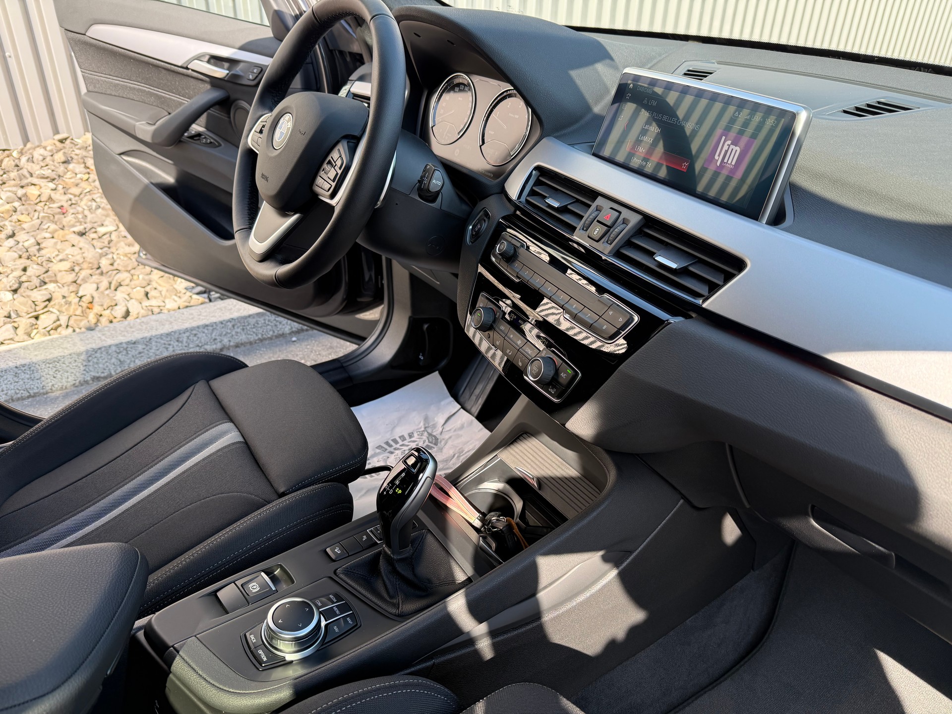 BMW X1 xDrive 18d xLine Steptronic 1350 Kilomètres CERTIFIÉS-image-14