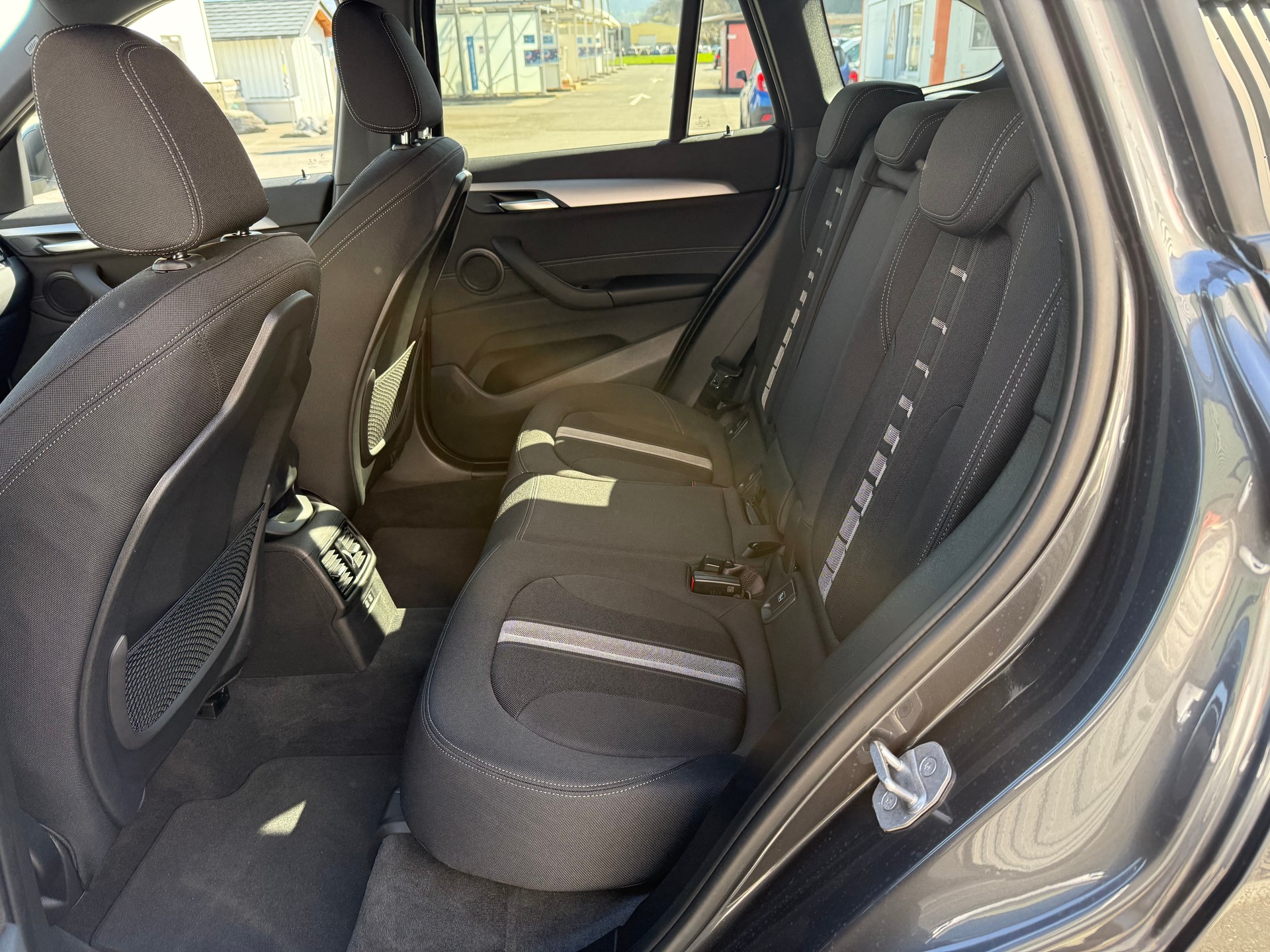 BMW X1 xDrive 18d xLine Steptronic 1350 Kilomètres CERTIFIÉS-image-23