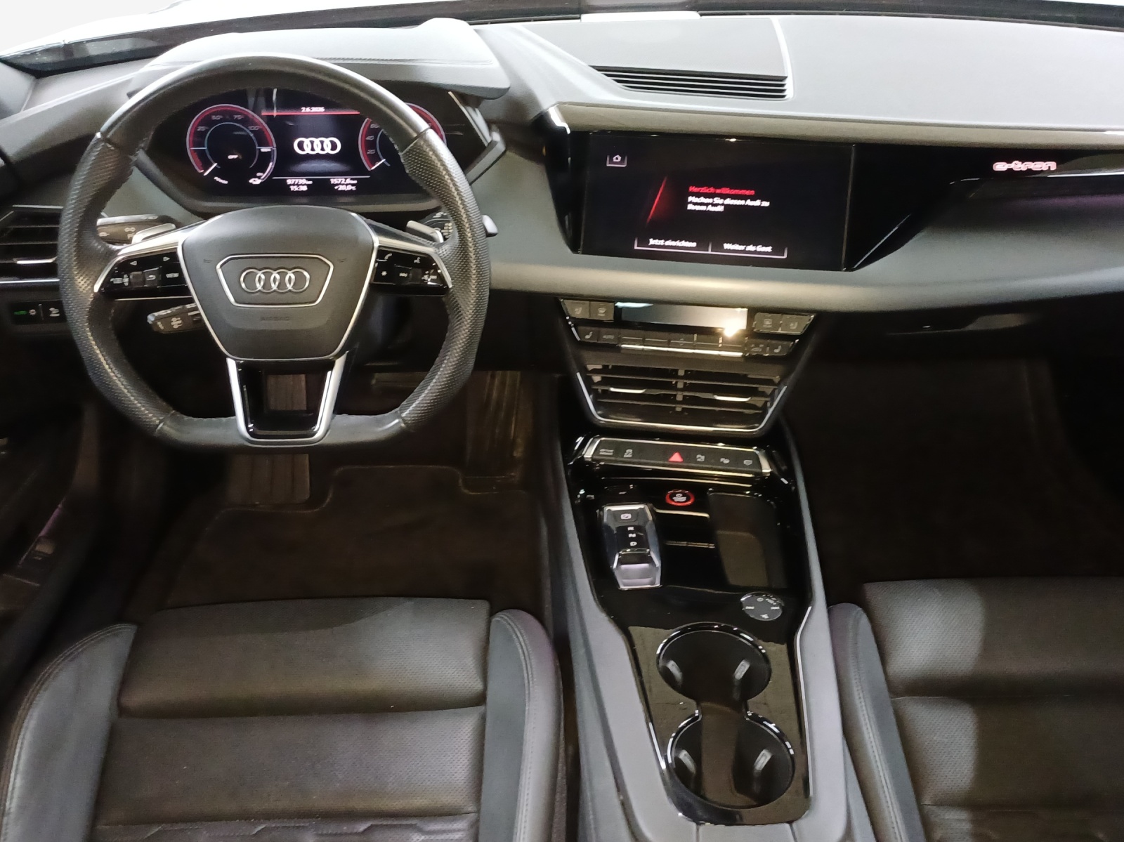 AUDI e-tron GT quattro-image-9