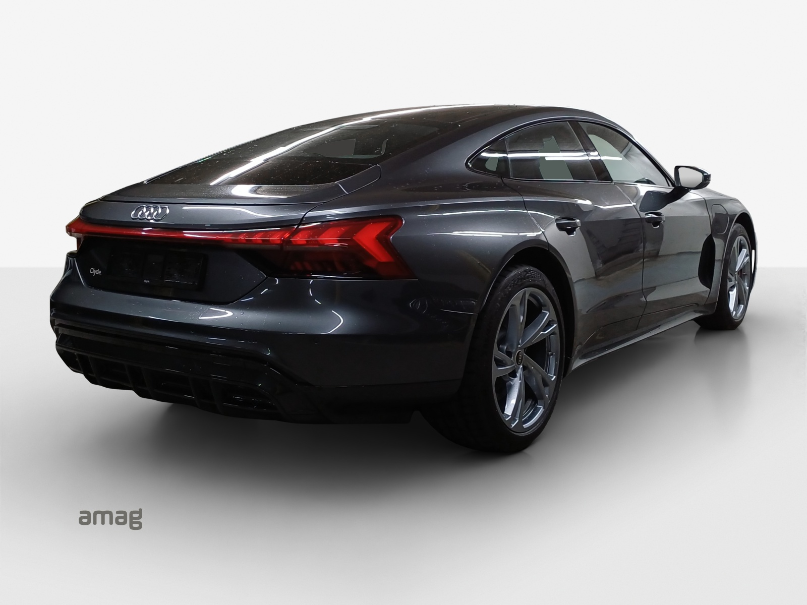 AUDI e-tron GT quattro-image-5
