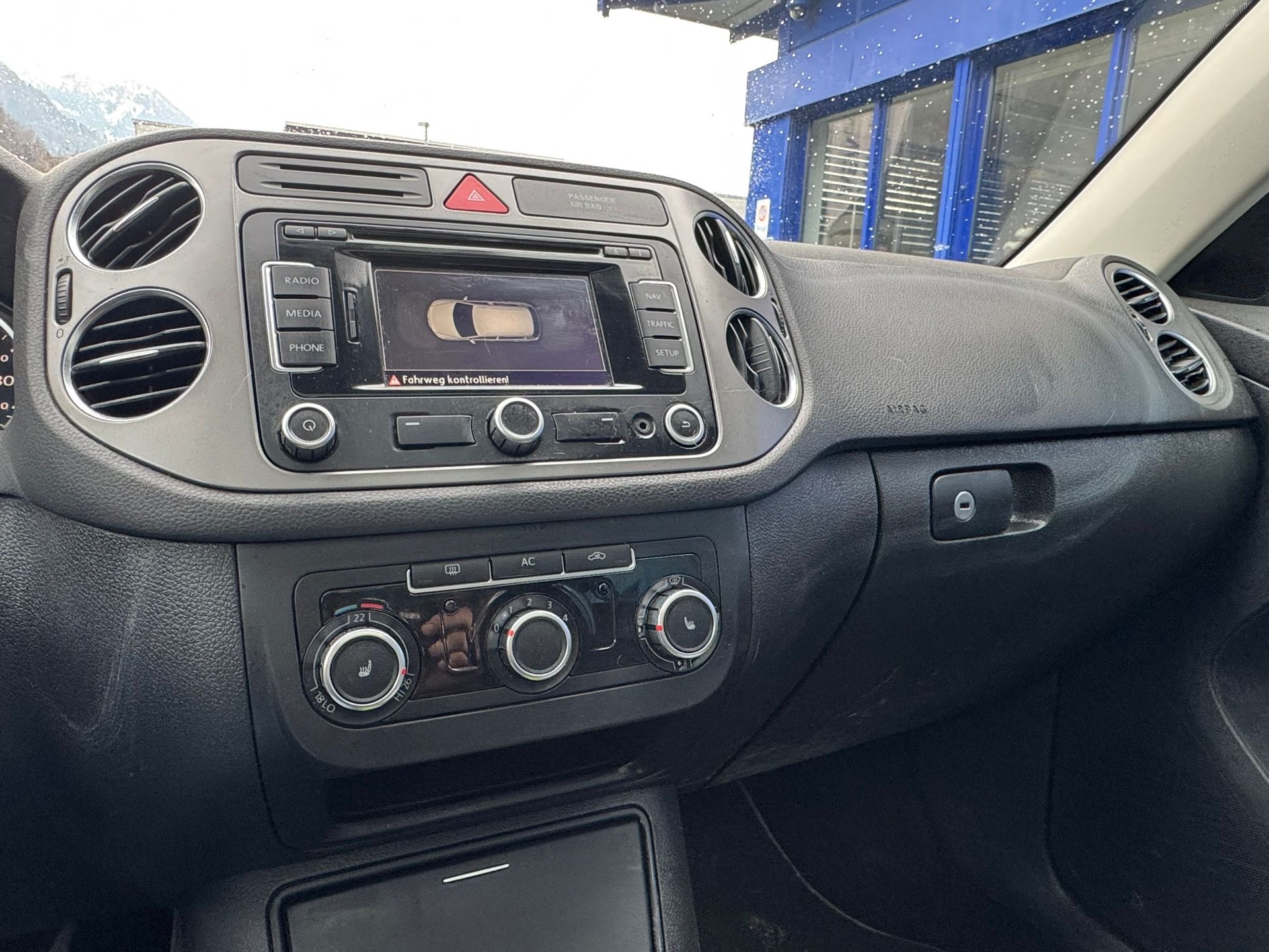 VW Tiguan 2.0 TSI Sport&Style DSG-image-5