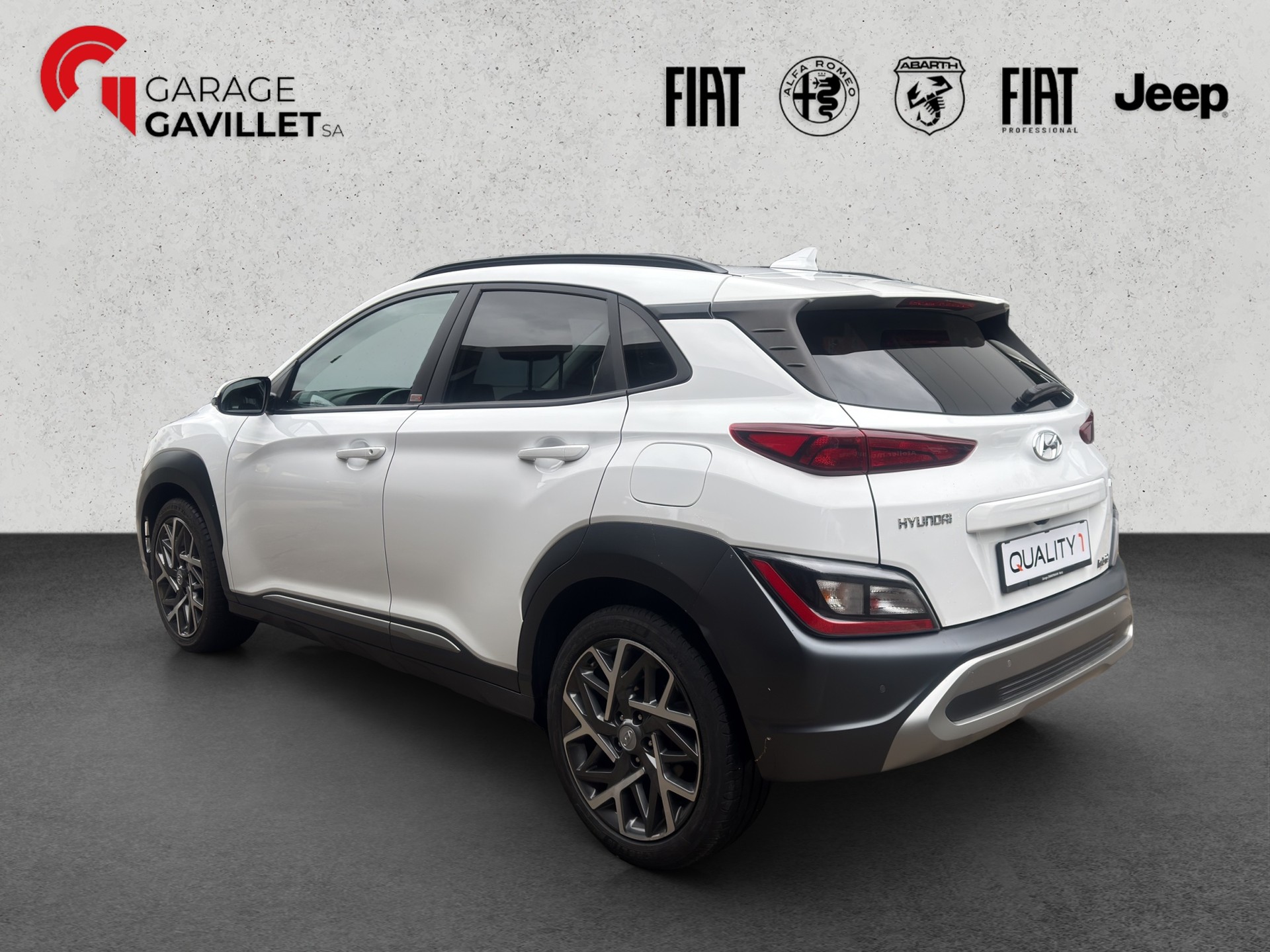 HYUNDAI Kona 1.6 GDi Hybrid Amplia-image-3