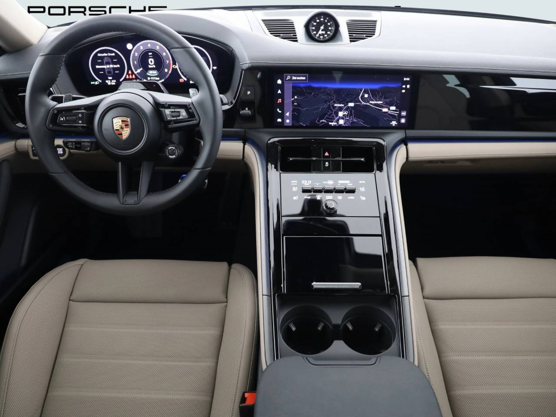 PORSCHE Panamera 4 E-Hybrid-image-10