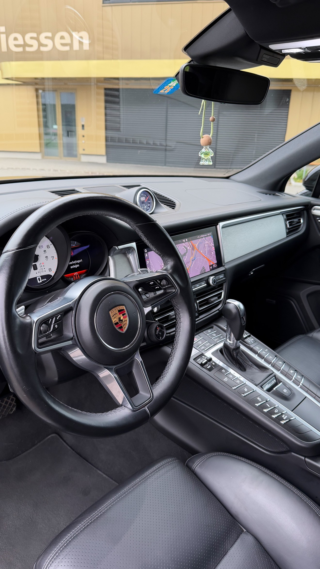 PORSCHE Macan S PDK-image-5