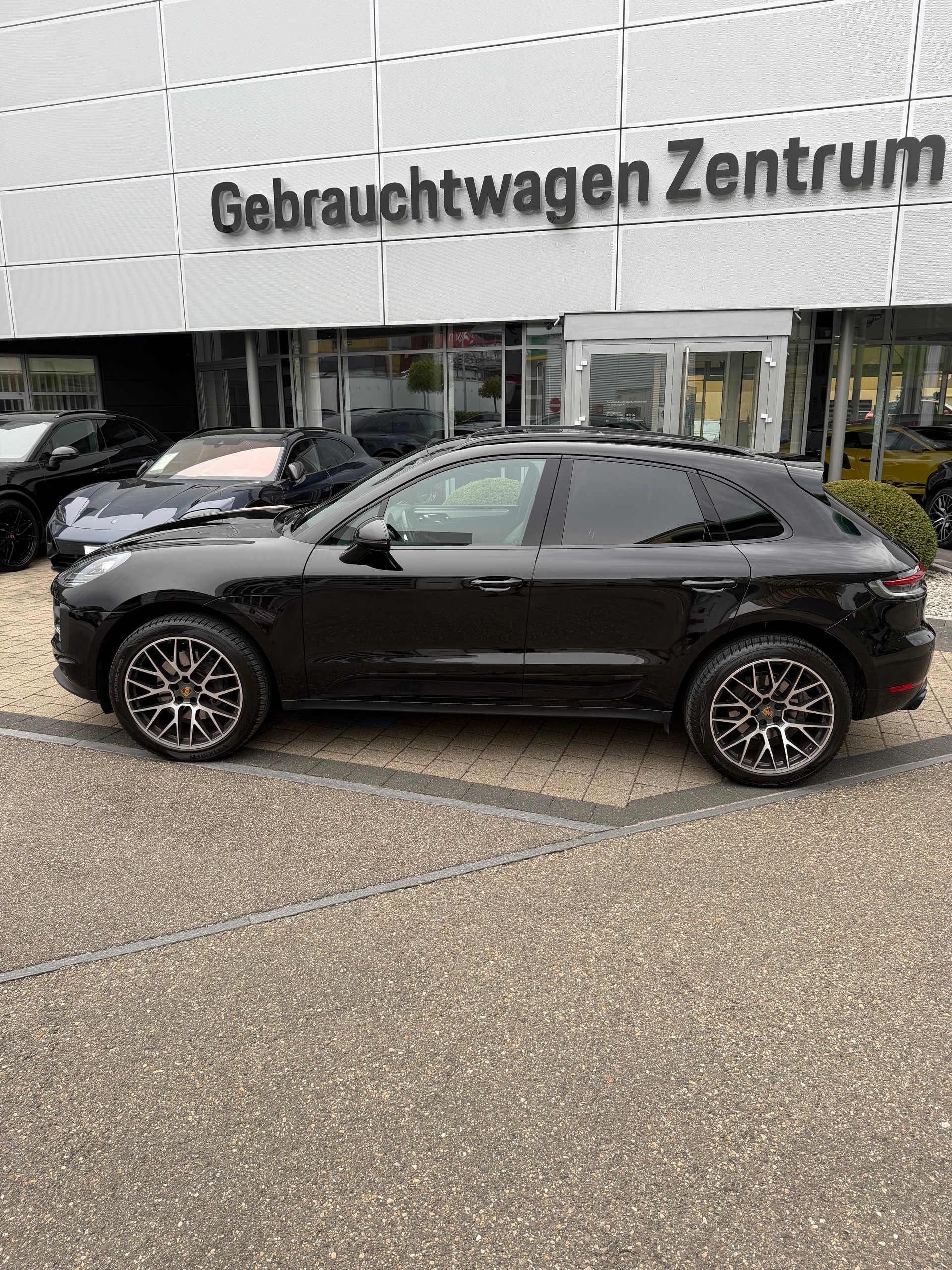 PORSCHE Macan S PDK-image-1