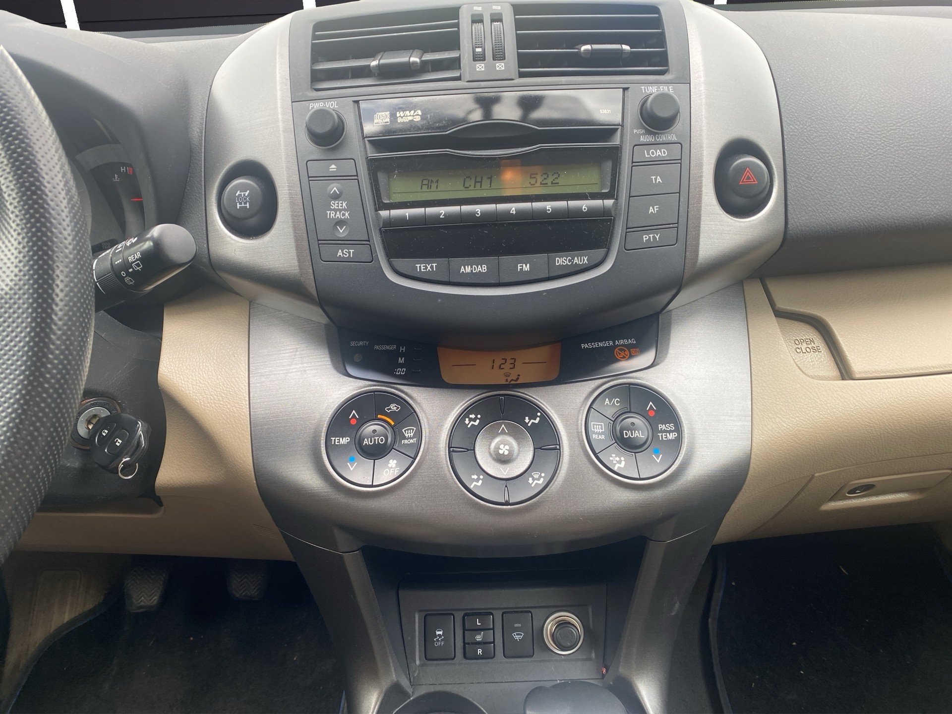 TOYOTA RAV-4 2.2D-4D Linea Sol-image-13