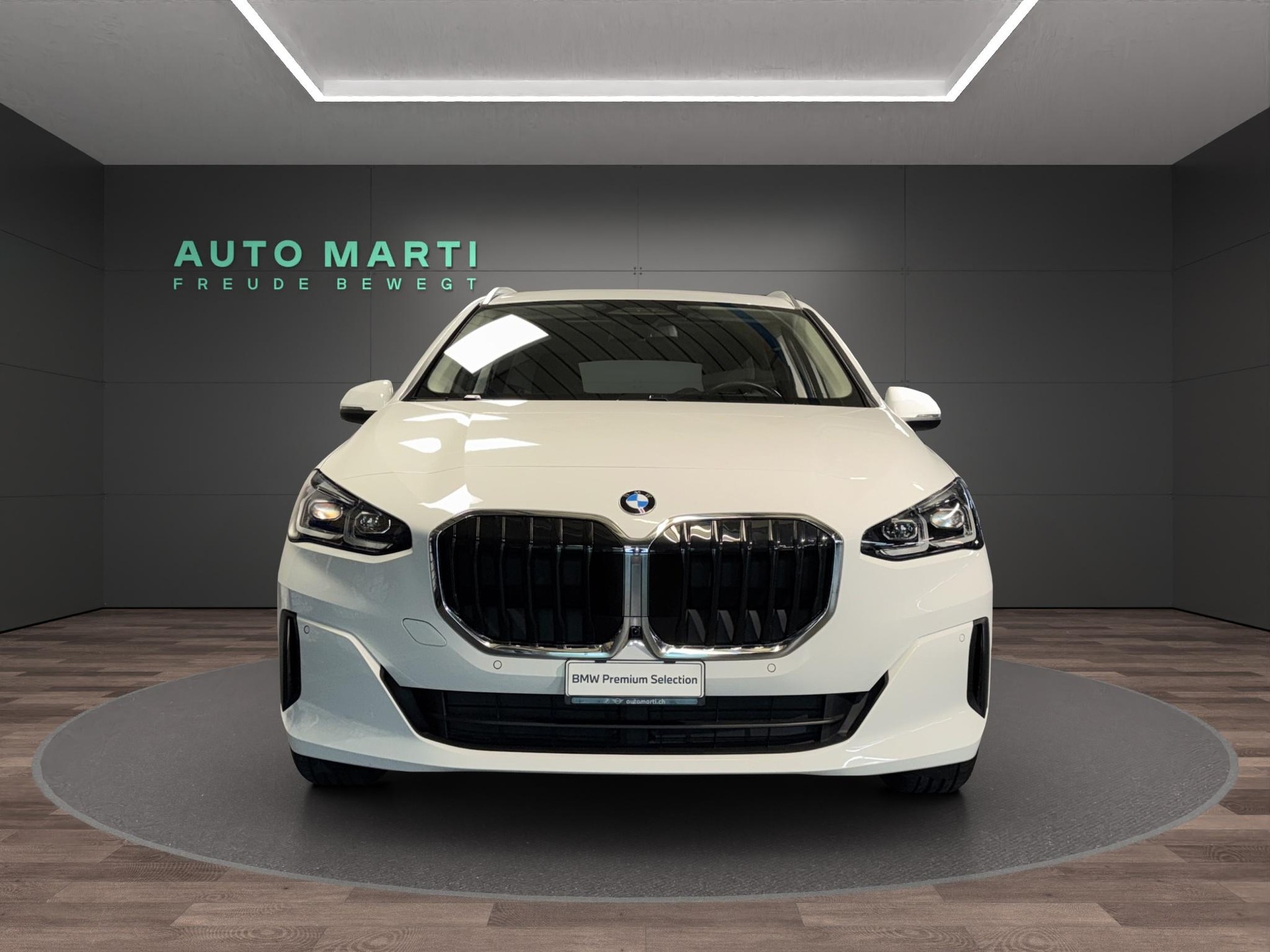 BMW 223d xDrive Active Tourer-image-4