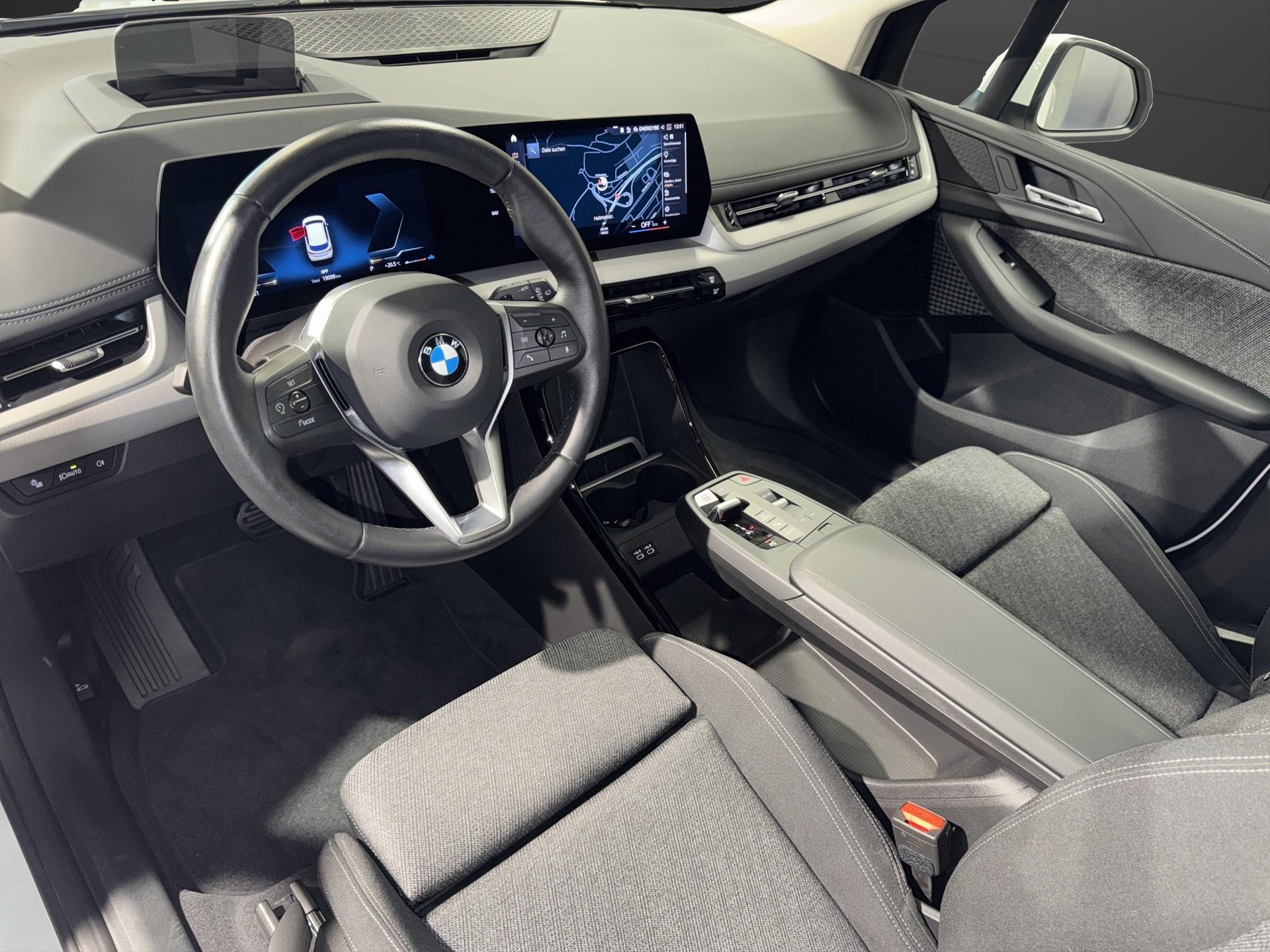 BMW 223d xDrive Active Tourer-image-7