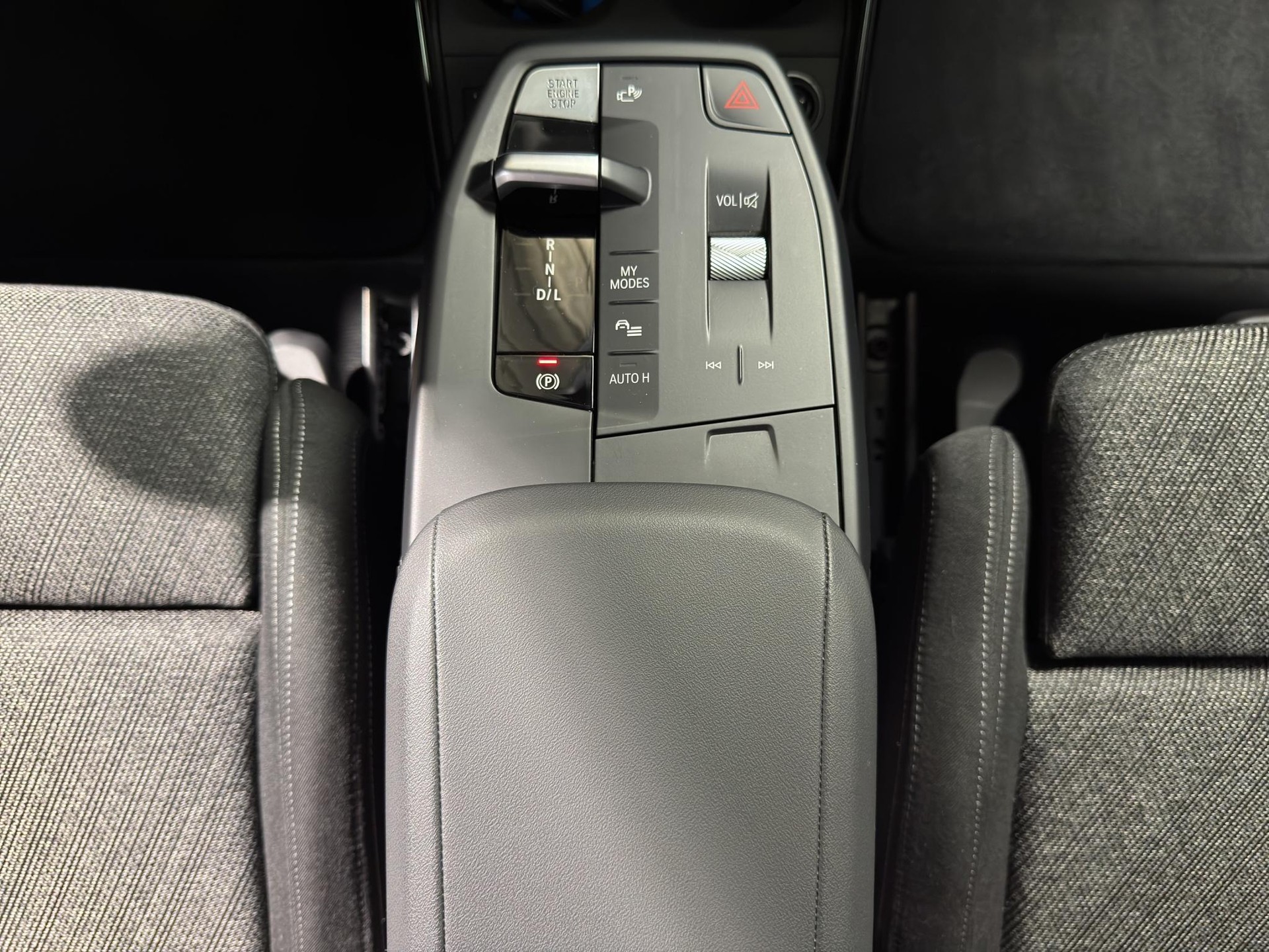 BMW 223d xDrive Active Tourer-image-10