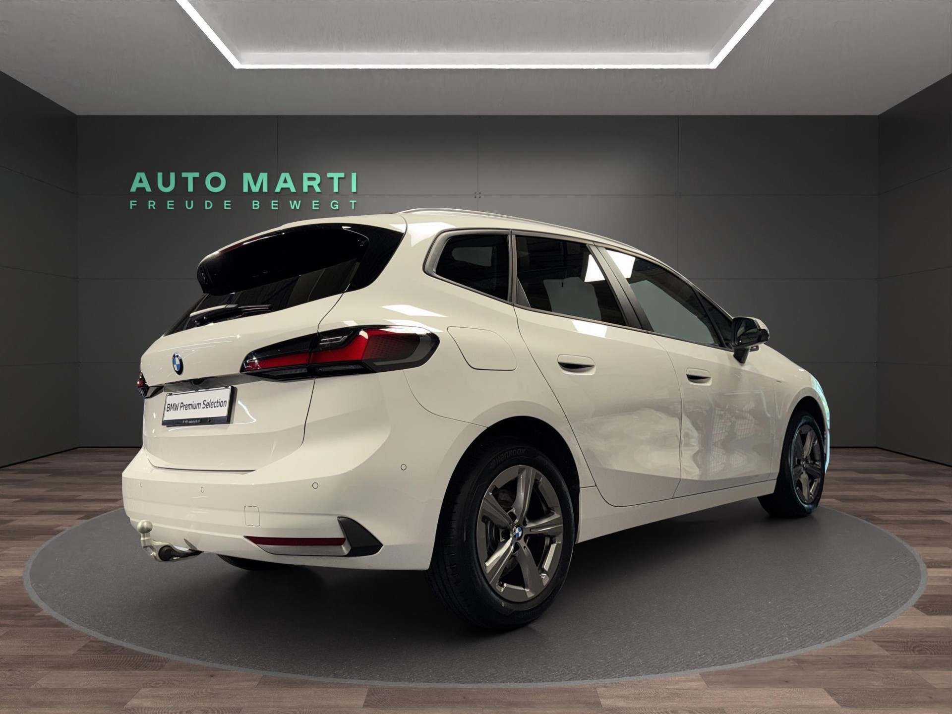 BMW 223d xDrive Active Tourer-image-3