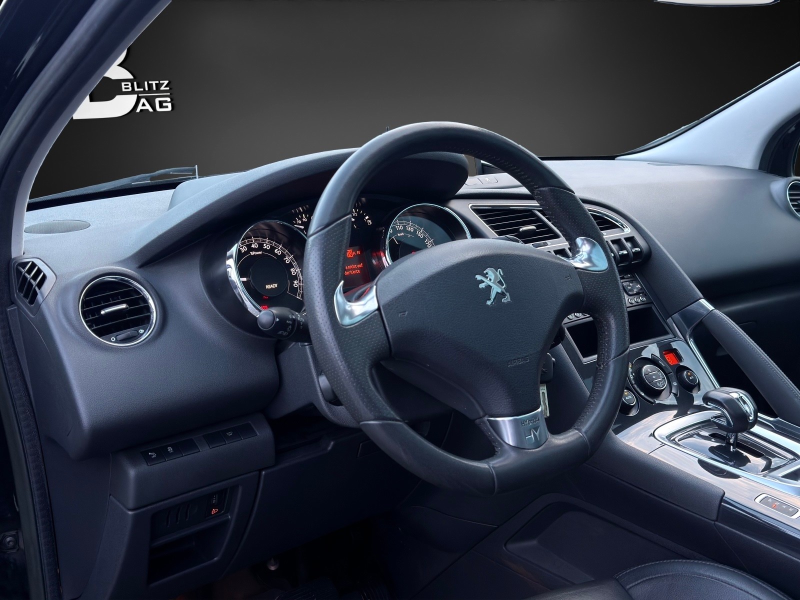 PEUGEOT 3008 HYbrid4 2.0 HDI EGS6-image-7