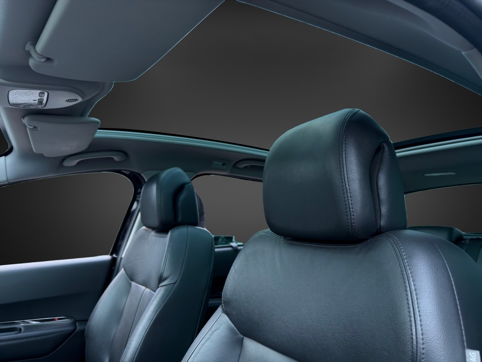 PEUGEOT 3008 HYbrid4 2.0 HDI EGS6-image-12