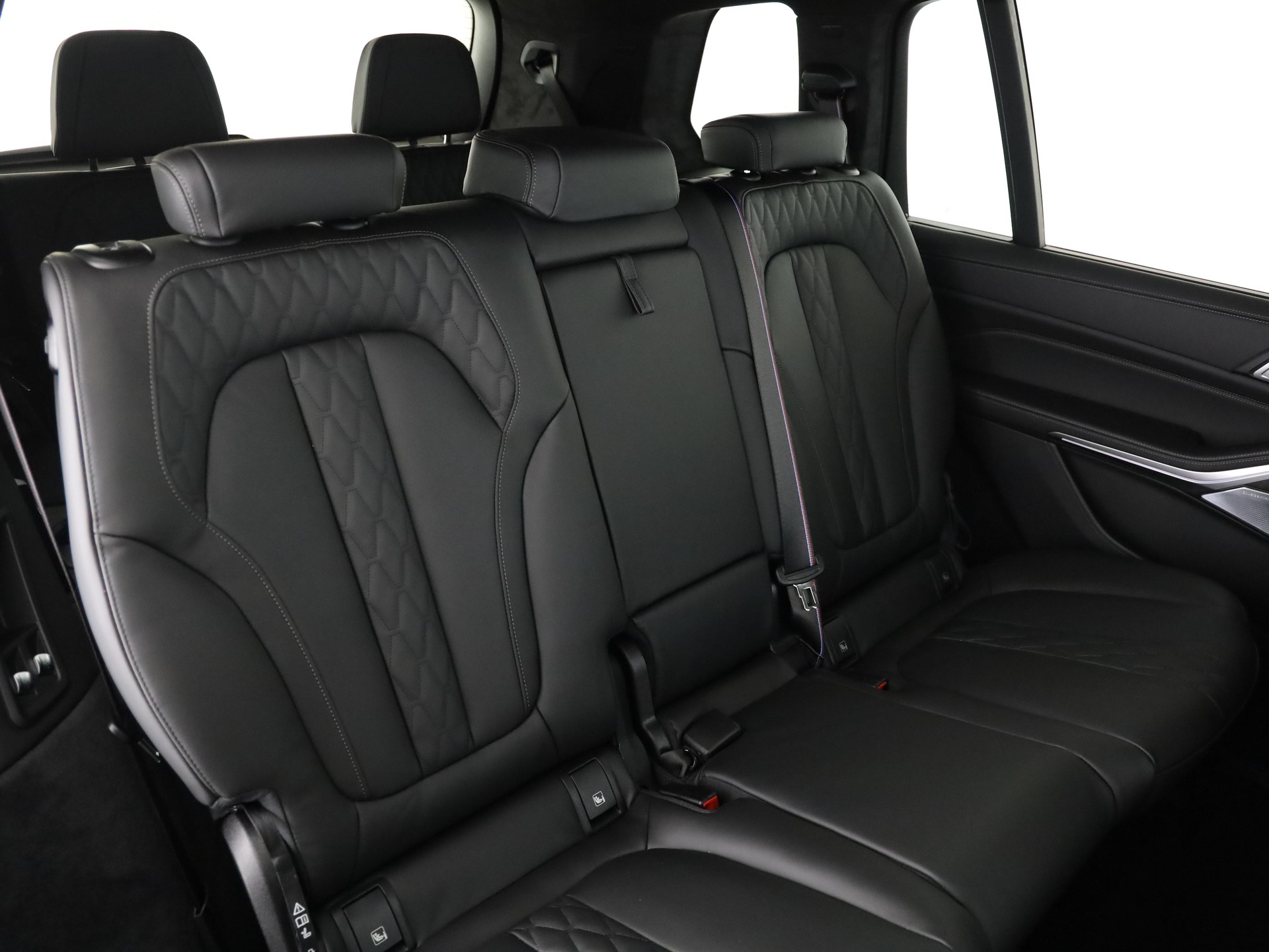 BMW X7 40i xDrive-image-13