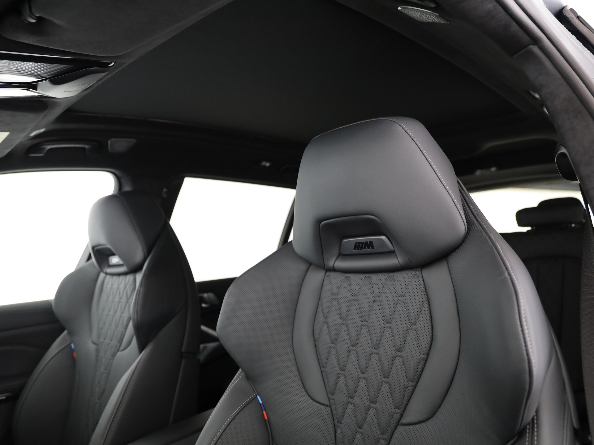 BMW X7 40i xDrive-image-15