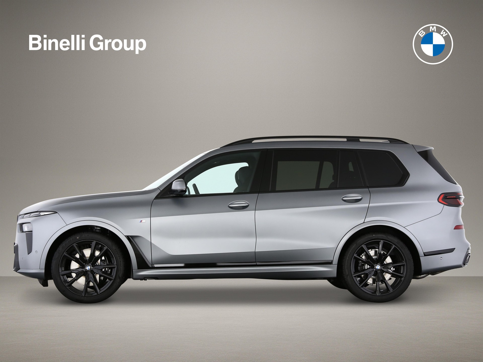 BMW X7 40i xDrive-image-1