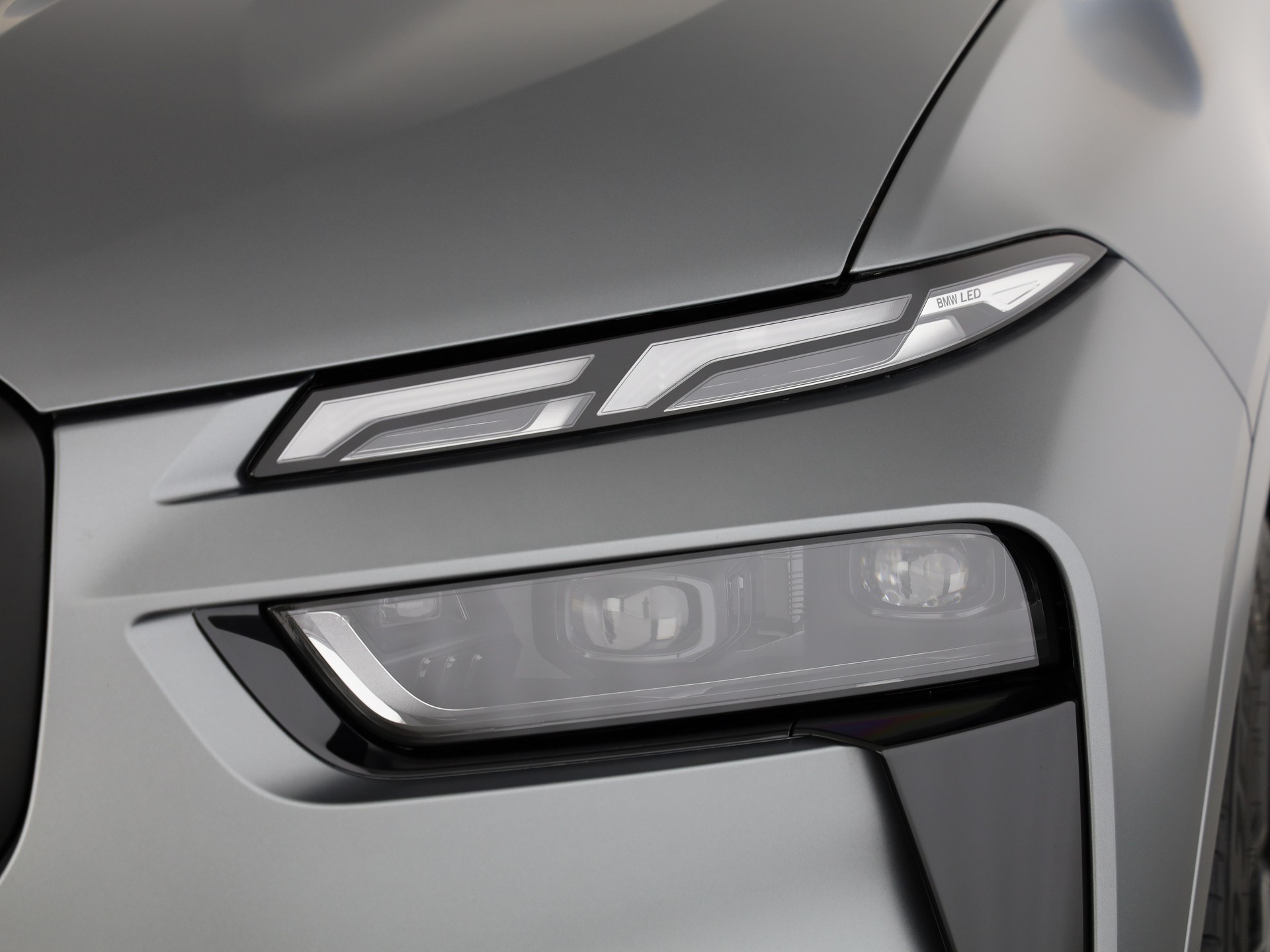 BMW X7 40i xDrive-image-8