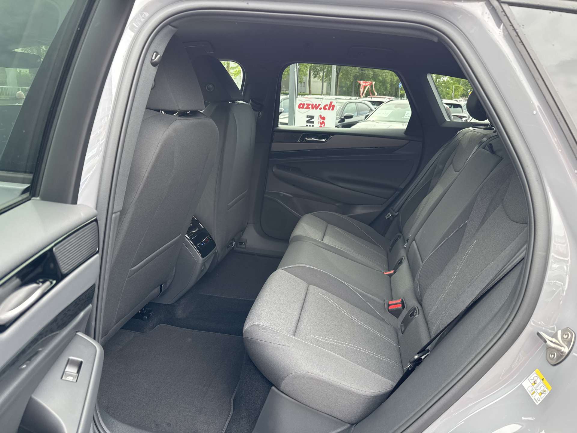 VW ID.7 Tourer Limited Edition 77kWh 285PS Automat-image-6