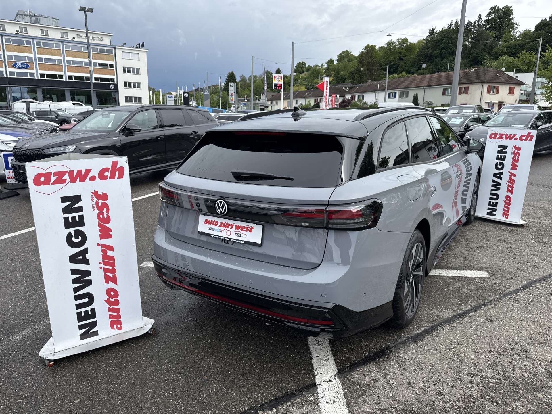 VW ID.7 Tourer Limited Edition 77kWh 285PS Automat-image-2