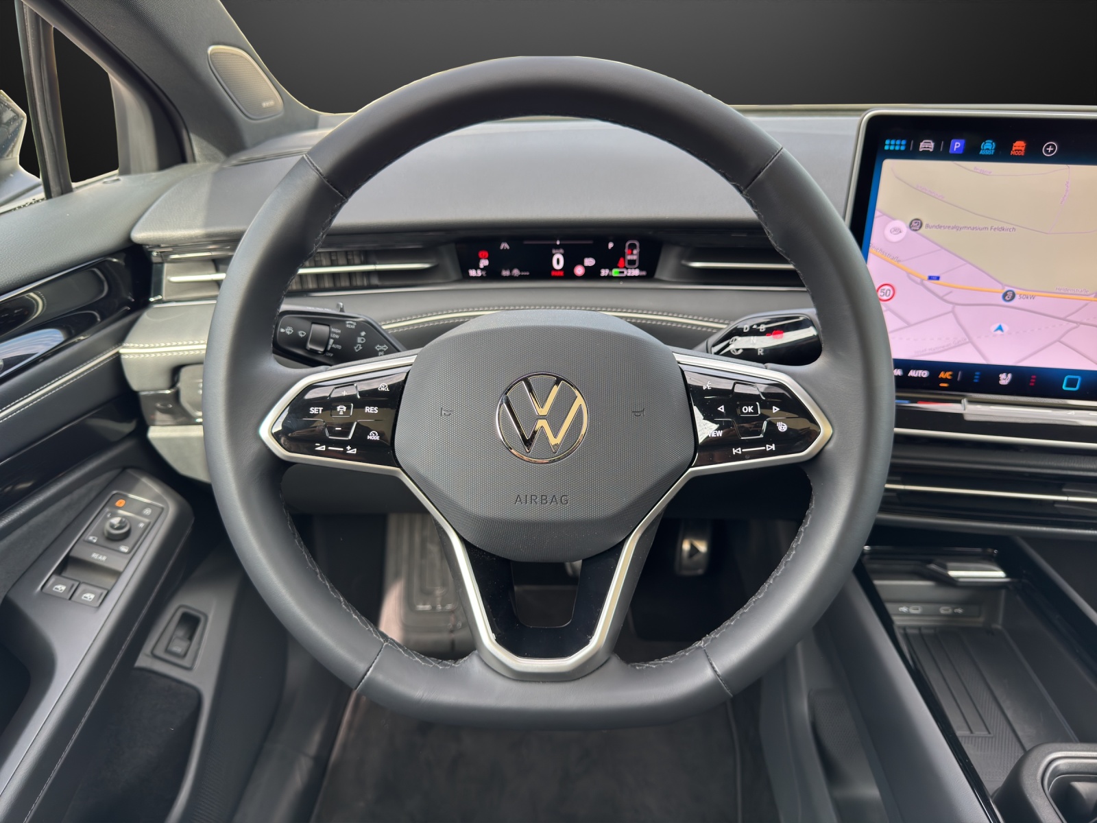 VW ID.7 Tourer Pro S 86 kWh Pro S-image-10