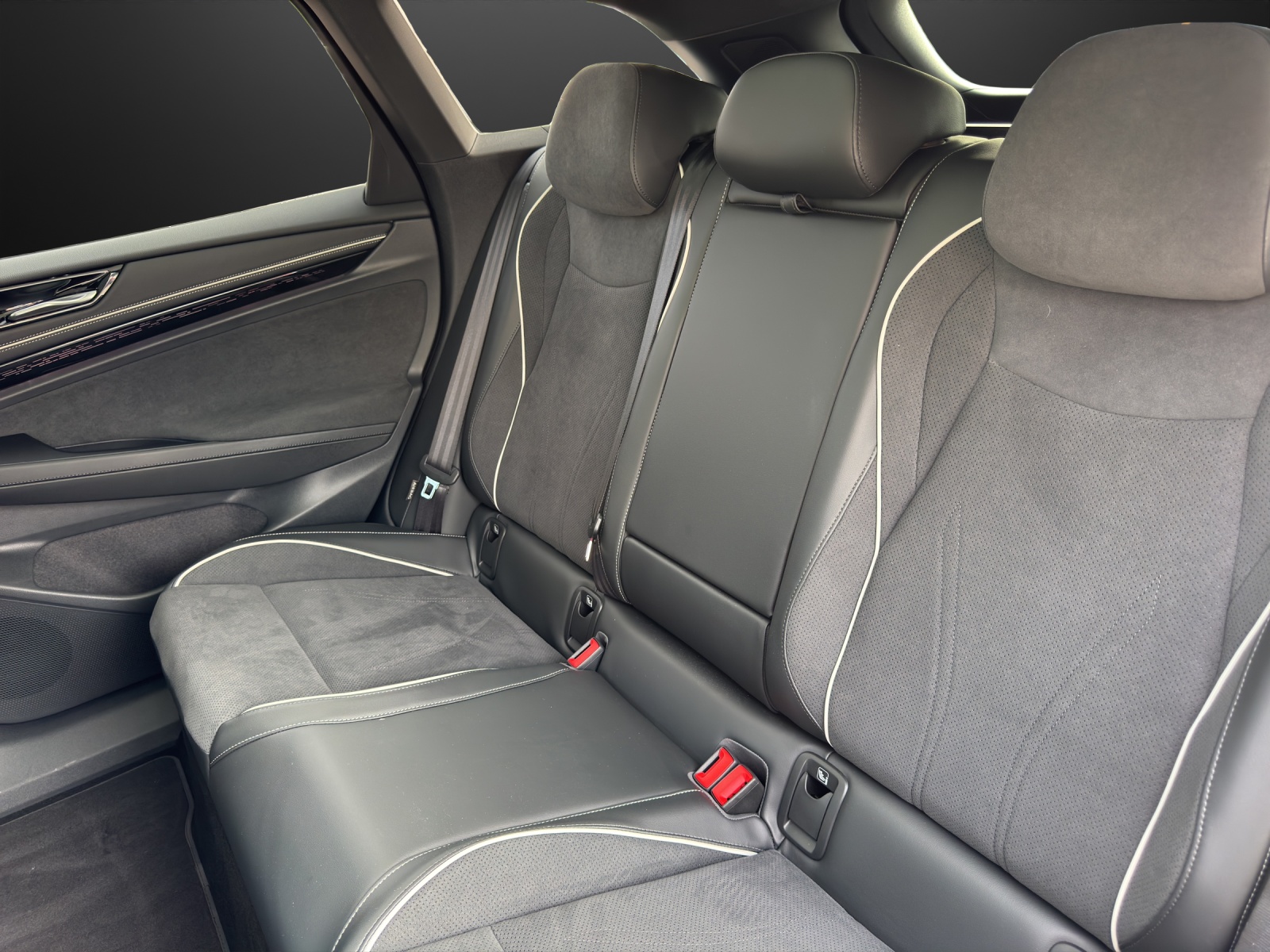 VW ID.7 Tourer Pro S 86 kWh Pro S-image-8