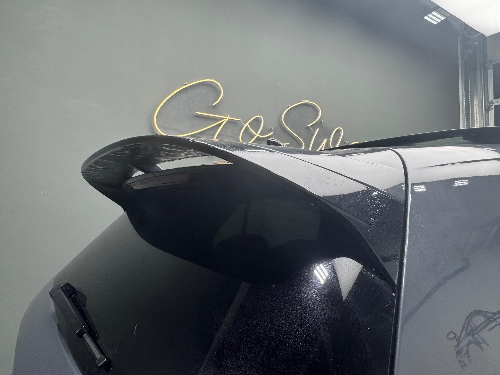 VW Golf 2.0 TSI GTI Clubsport 45 DSG - Toit ouvrant - Akrapovic-image-4
