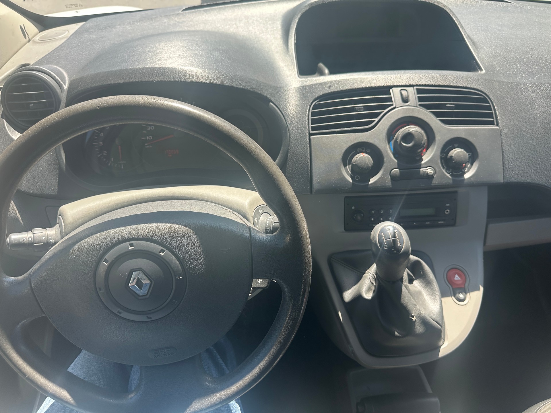 RENAULT Kangoo 1.6 105 Business-image-8