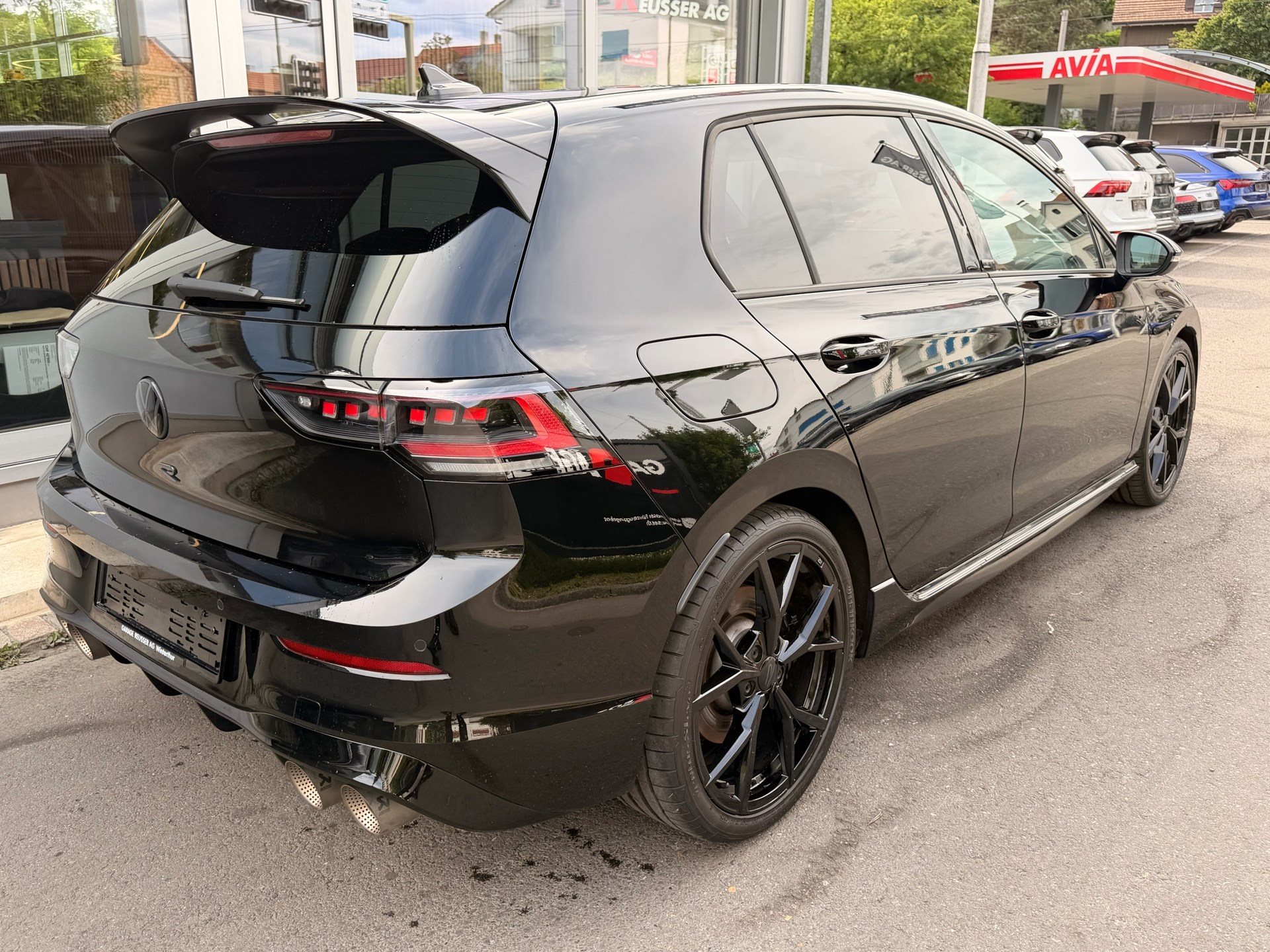 VW Golf 2.0 TSI 333 PS 4MOTION R BLACK EDITION *** AKRAPOVIC ABGAS & PANORAMAGLASDACH ***-image-3