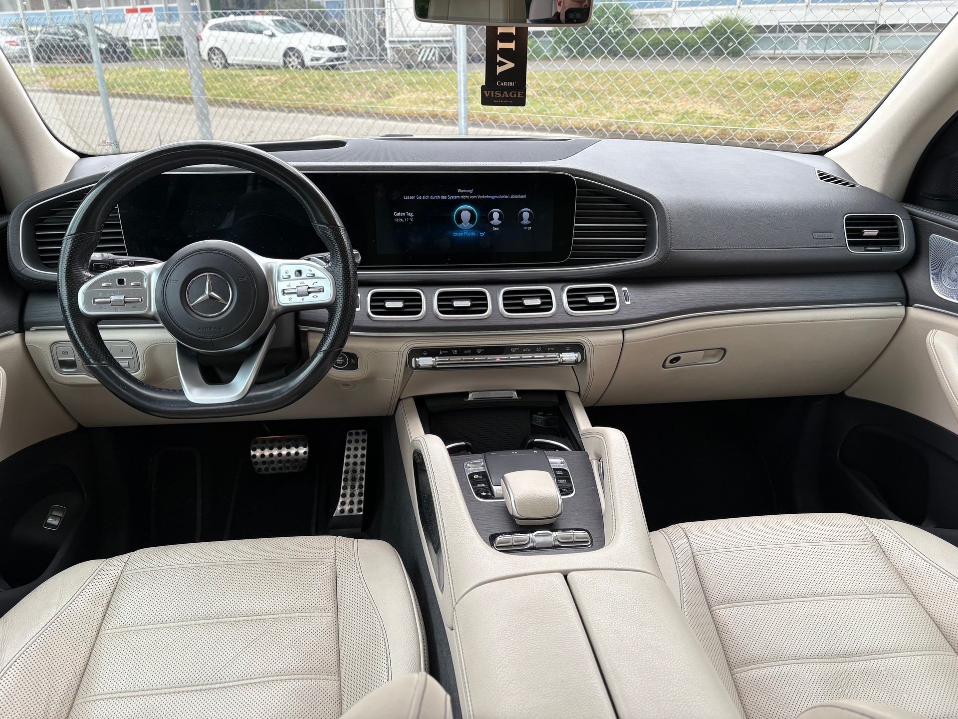 MERCEDES-BENZ GLS 400 d 4Matic AMG Line 9G-Tronic-image-10