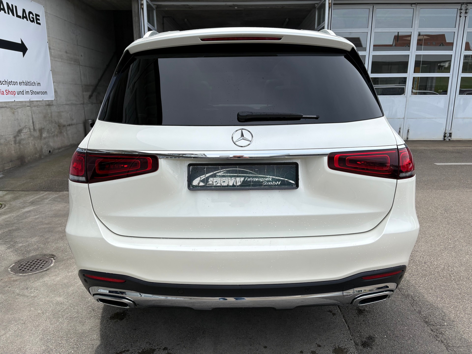 MERCEDES-BENZ GLS 400 d 4Matic AMG Line 9G-Tronic-image-5