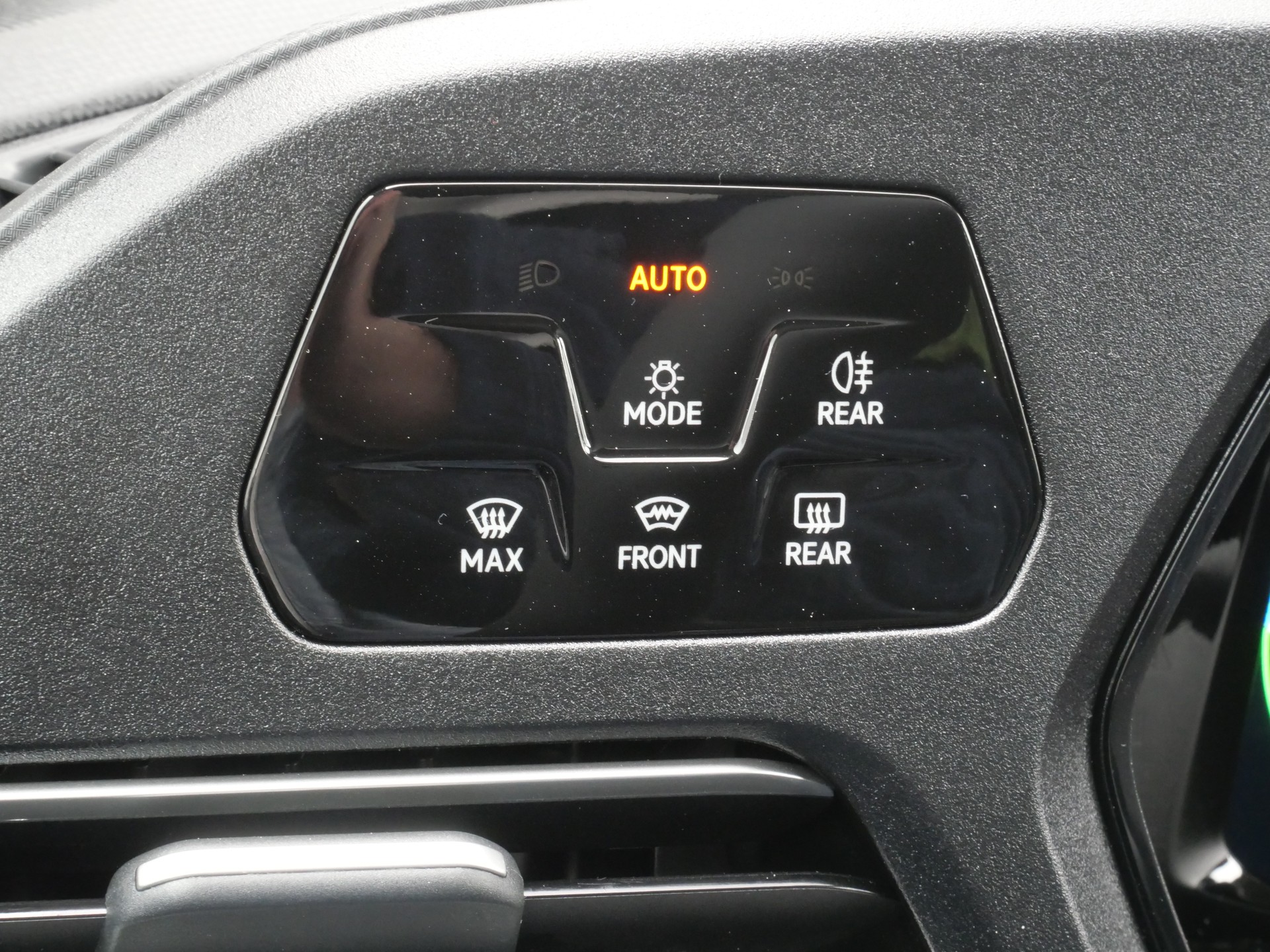 VW Caddy 1.5 TSI Plug in Hybrid Edition DSG *5 Jahre Garantie*-image-29