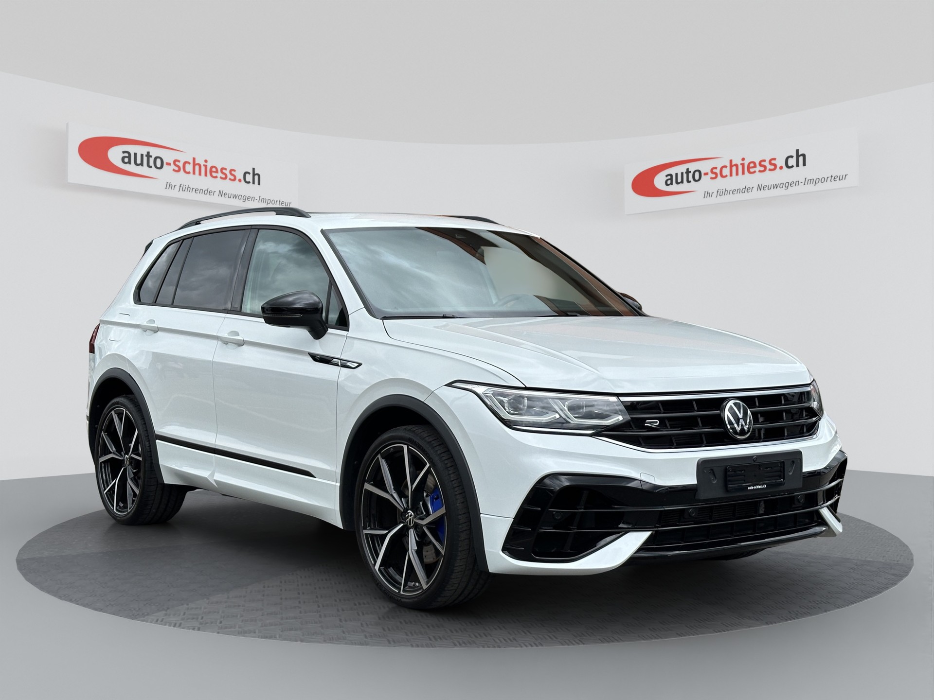 VW Tiguan 2.0TSI R 4Motion DSG-image-0