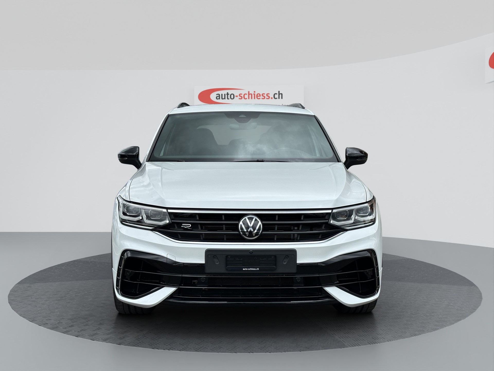 VW Tiguan 2.0TSI R 4Motion DSG-image-1