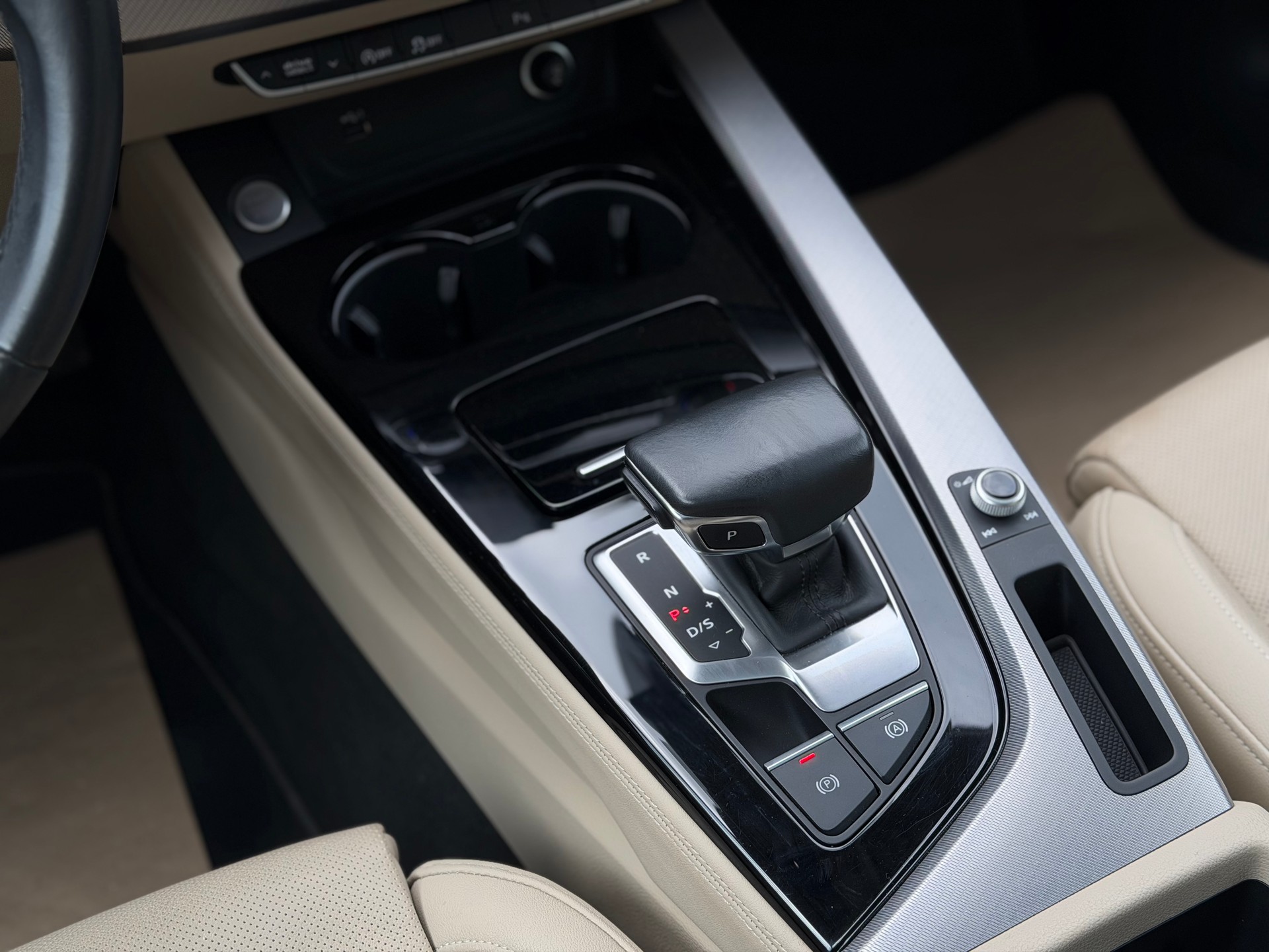AUDI A5 Sportback 40 TFSI S-Line S-tronic quattro-image-18