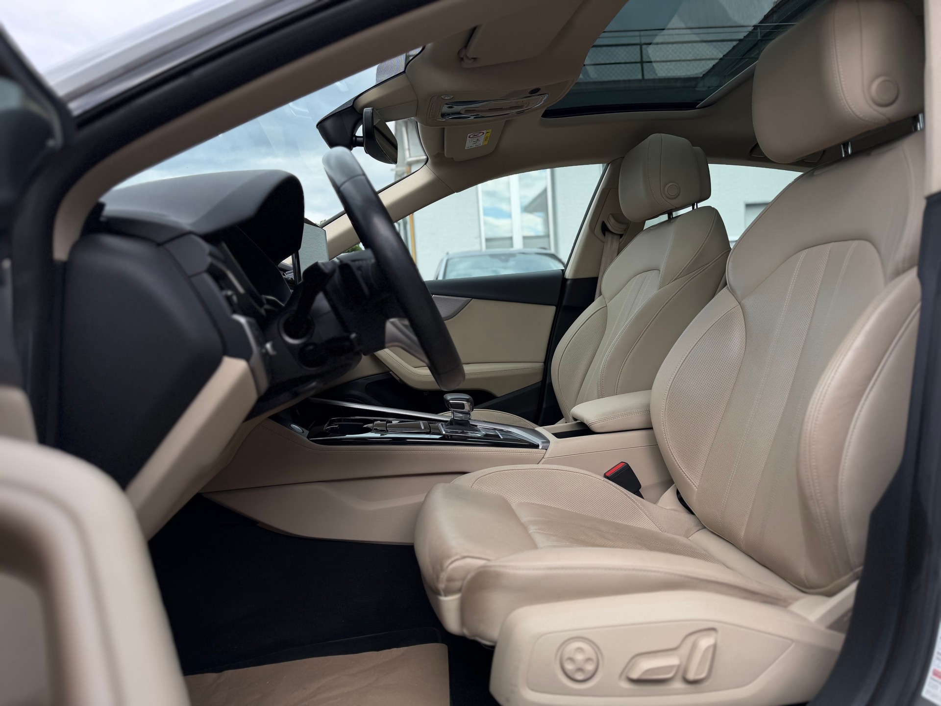AUDI A5 Sportback 40 TFSI S-Line S-tronic quattro-image-10
