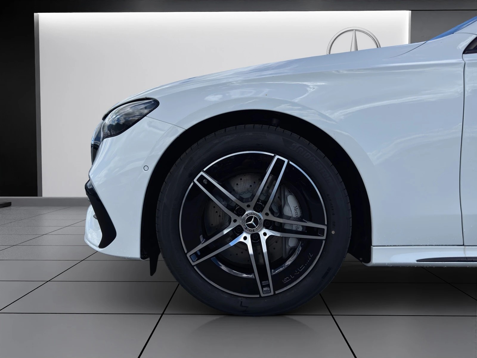 MERCEDES-BENZ E 220 d T 4Matic 9G-Tronic-image-6