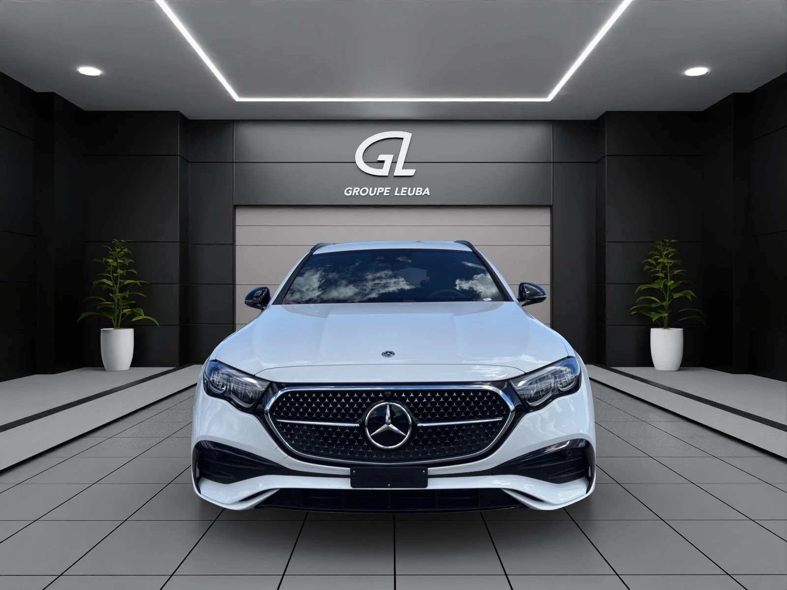 MERCEDES-BENZ E 220 d T 4Matic 9G-Tronic-image-1