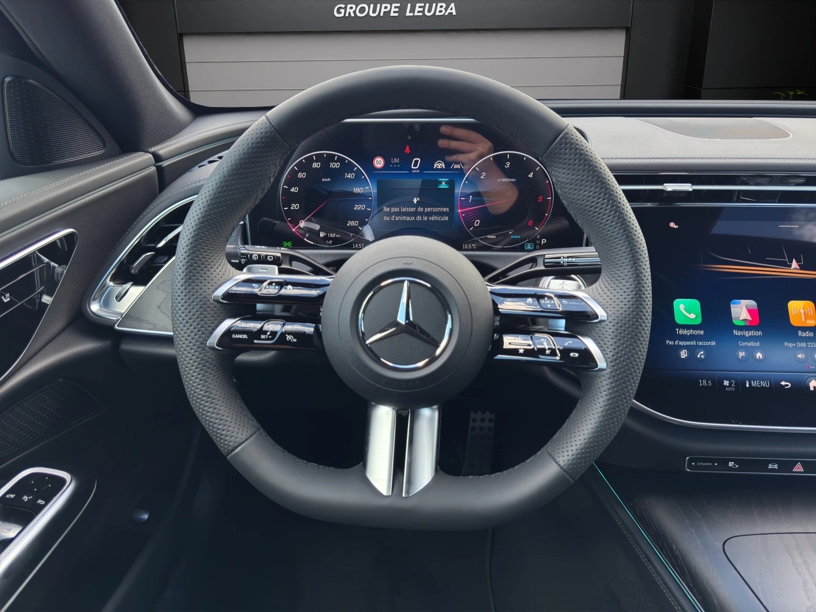 MERCEDES-BENZ E 220 d T 4Matic 9G-Tronic-image-8