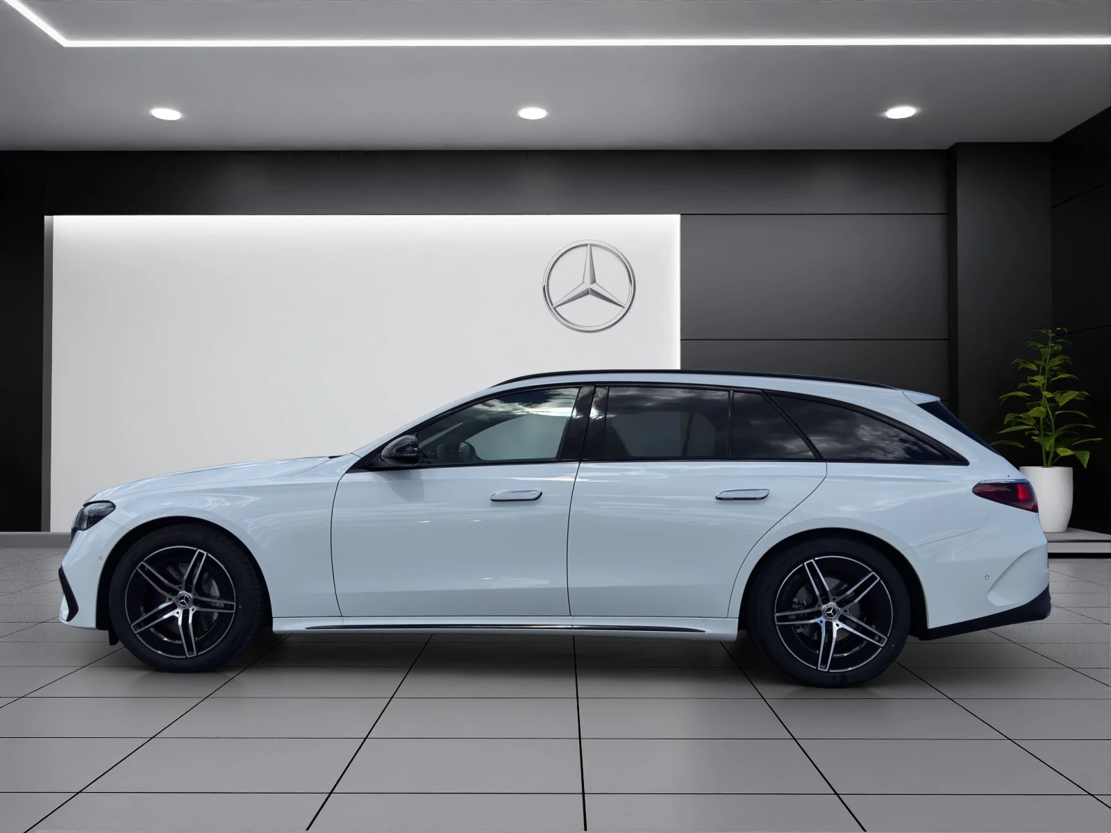 MERCEDES-BENZ E 220 d T 4Matic 9G-Tronic-image-3