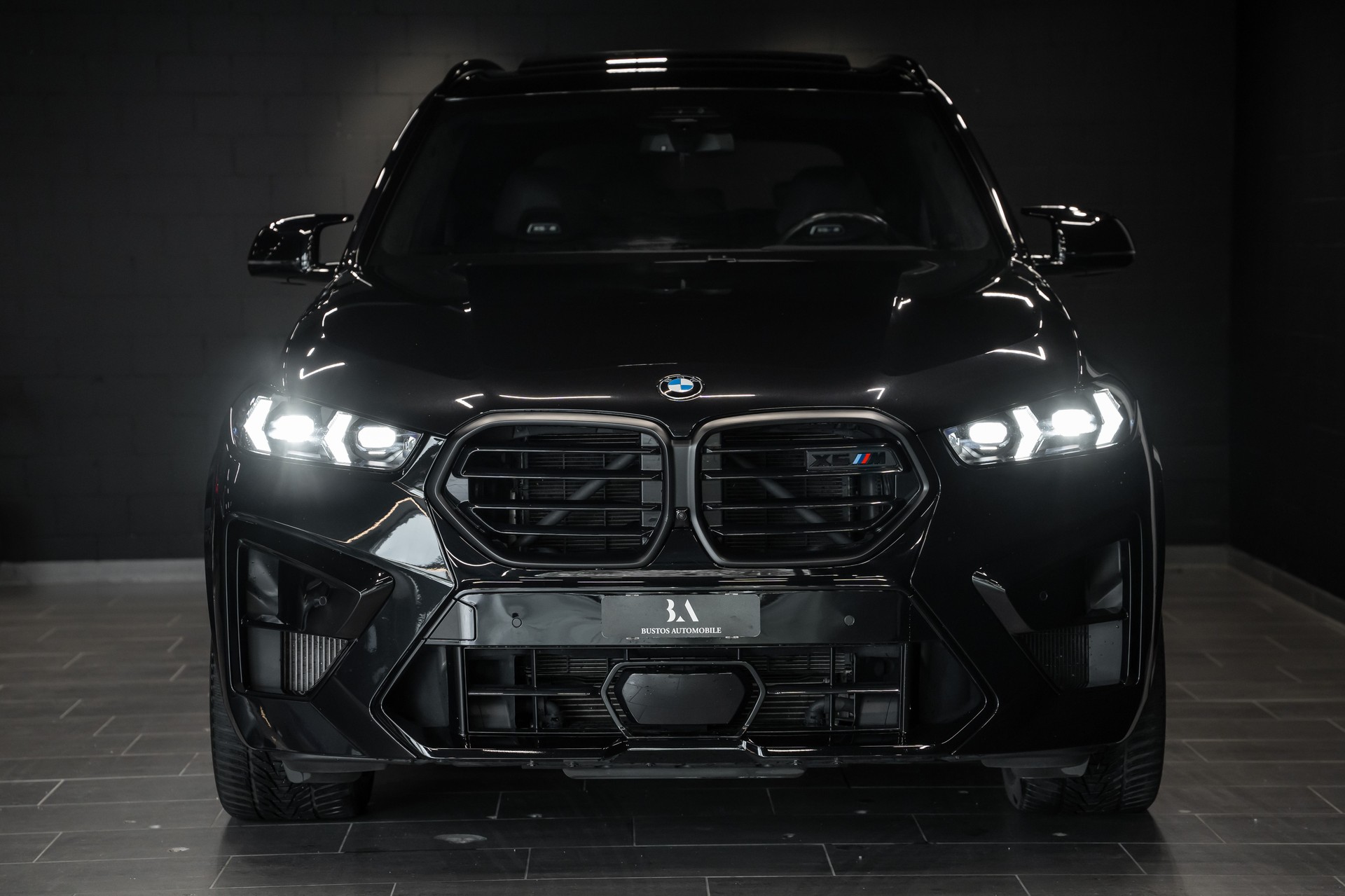 BMW X5M Competition / CH Auto / Werksgarantie / Vollausstattung / Sky Lounge / Thermoelectric /-image-5