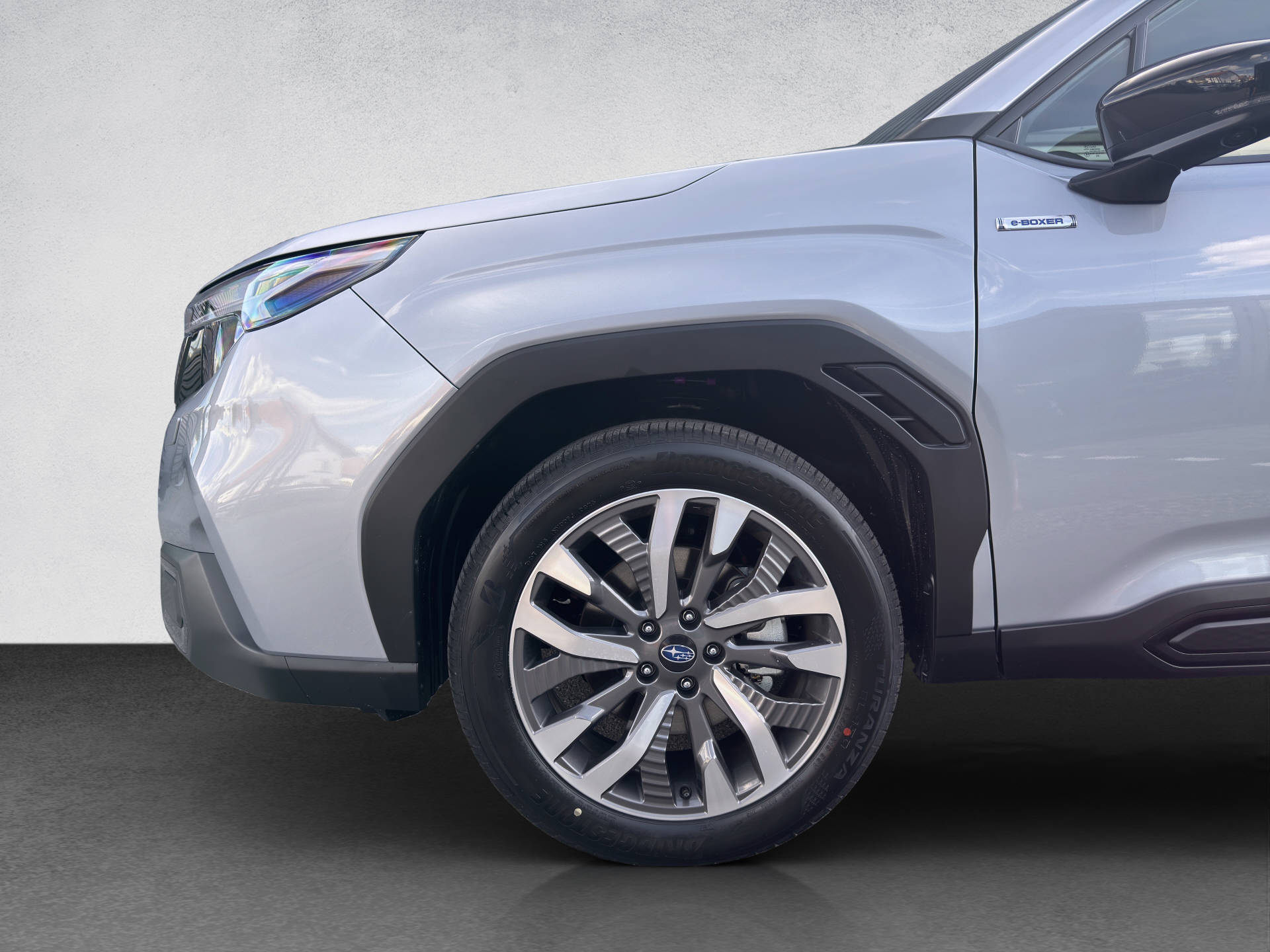 SUBARU Forester Station 2.0i e-Boxer Luxury-image-2