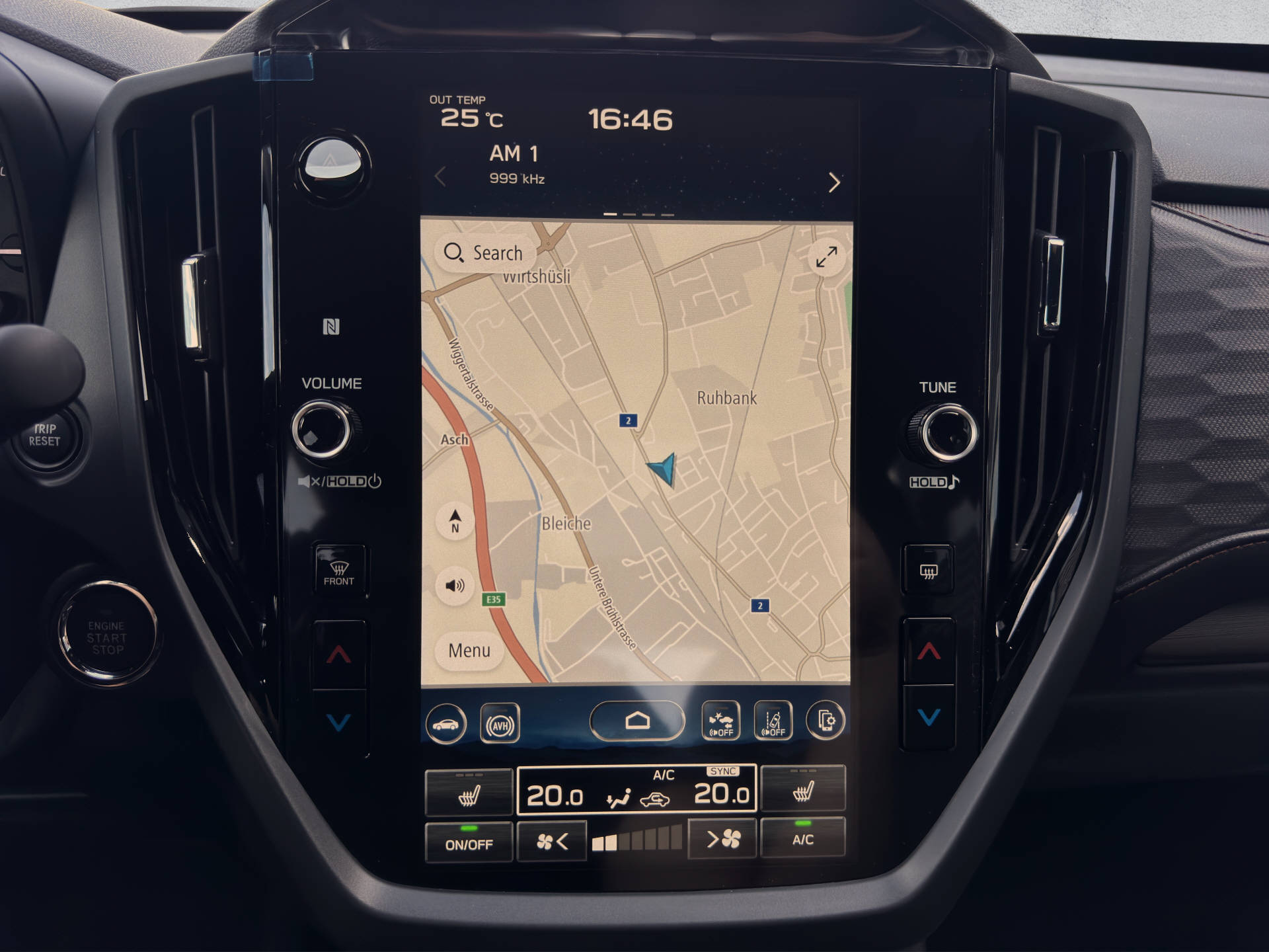 SUBARU Forester Station 2.0i e-Boxer Luxury-image-9