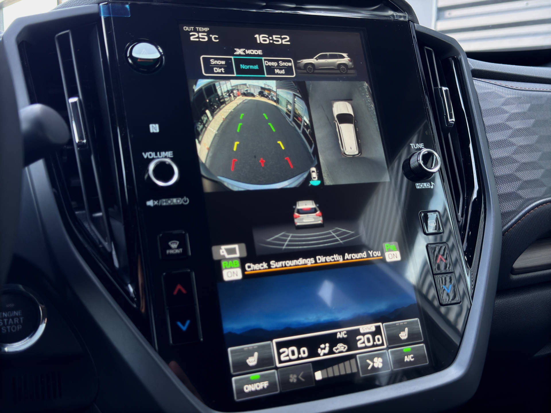 SUBARU Forester Station 2.0i e-Boxer Luxury-image-15