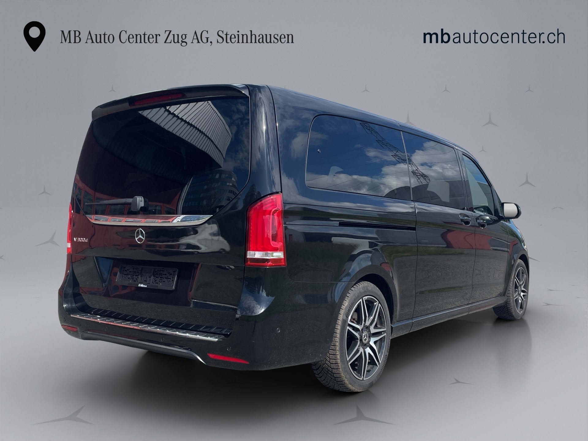 MERCEDES-BENZ V 300 d AMG Line Extralang-image-5