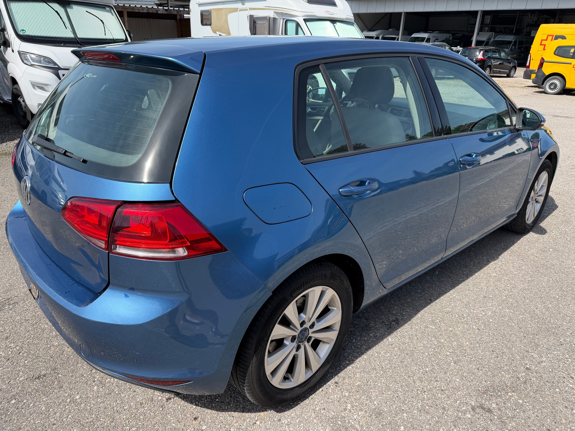 VW Golf 2.0 TDI Comfortline DSG-image-2