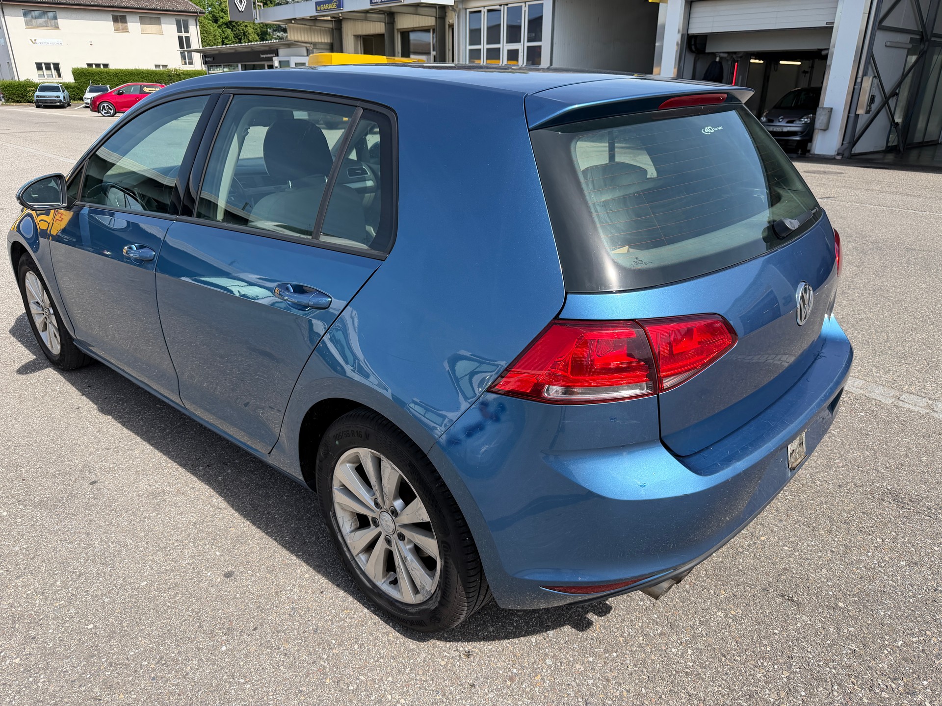 VW Golf 2.0 TDI Comfortline DSG-image-3