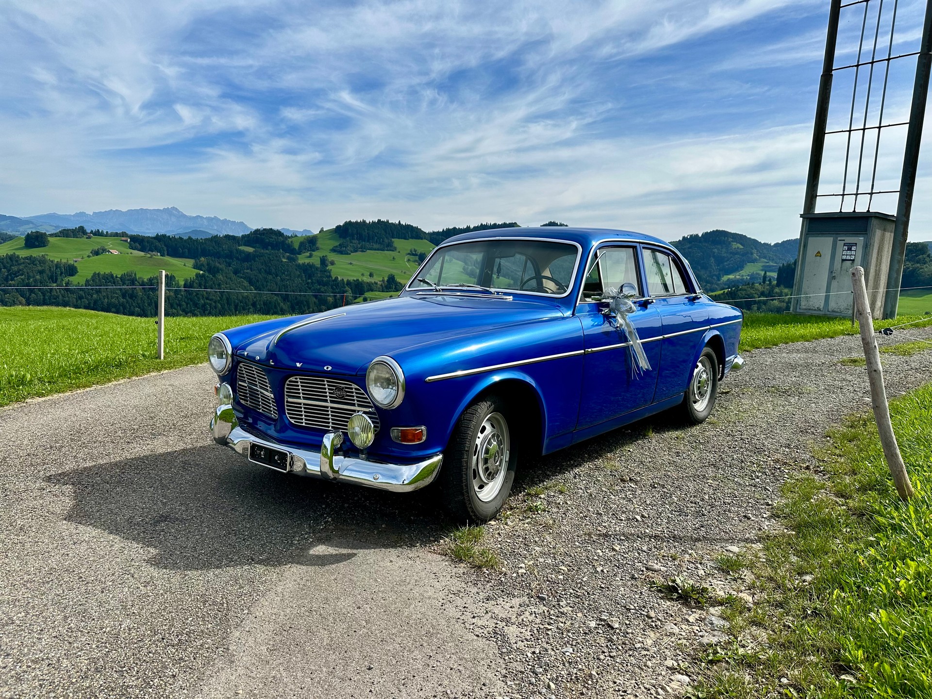 VOLVO 121