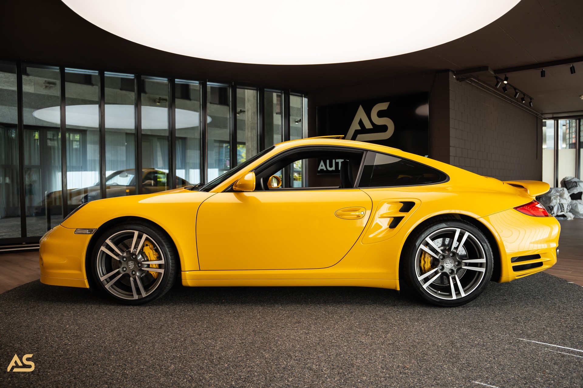 PORSCHE 911 Turbo Coupé (997) *SPEED YELLOW* Porsche Exclusive Sonderbestellung mit Porsche Classic Zertifikat-image-1