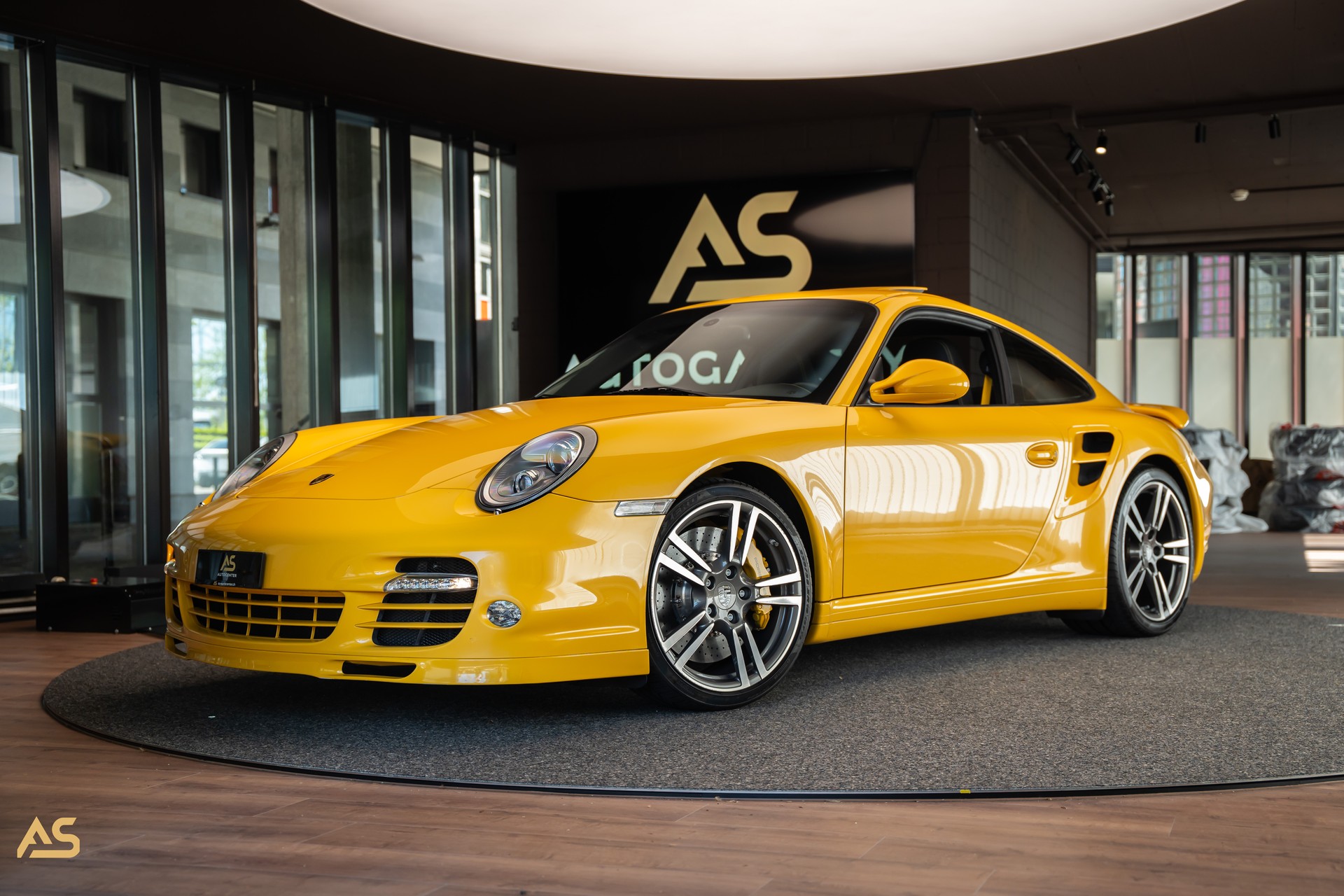 PORSCHE 911 Turbo Coupé (997) *SPEED YELLOW* Porsche Exclusive Sonderbestellung mit Porsche Classic Zertifikat-image-0