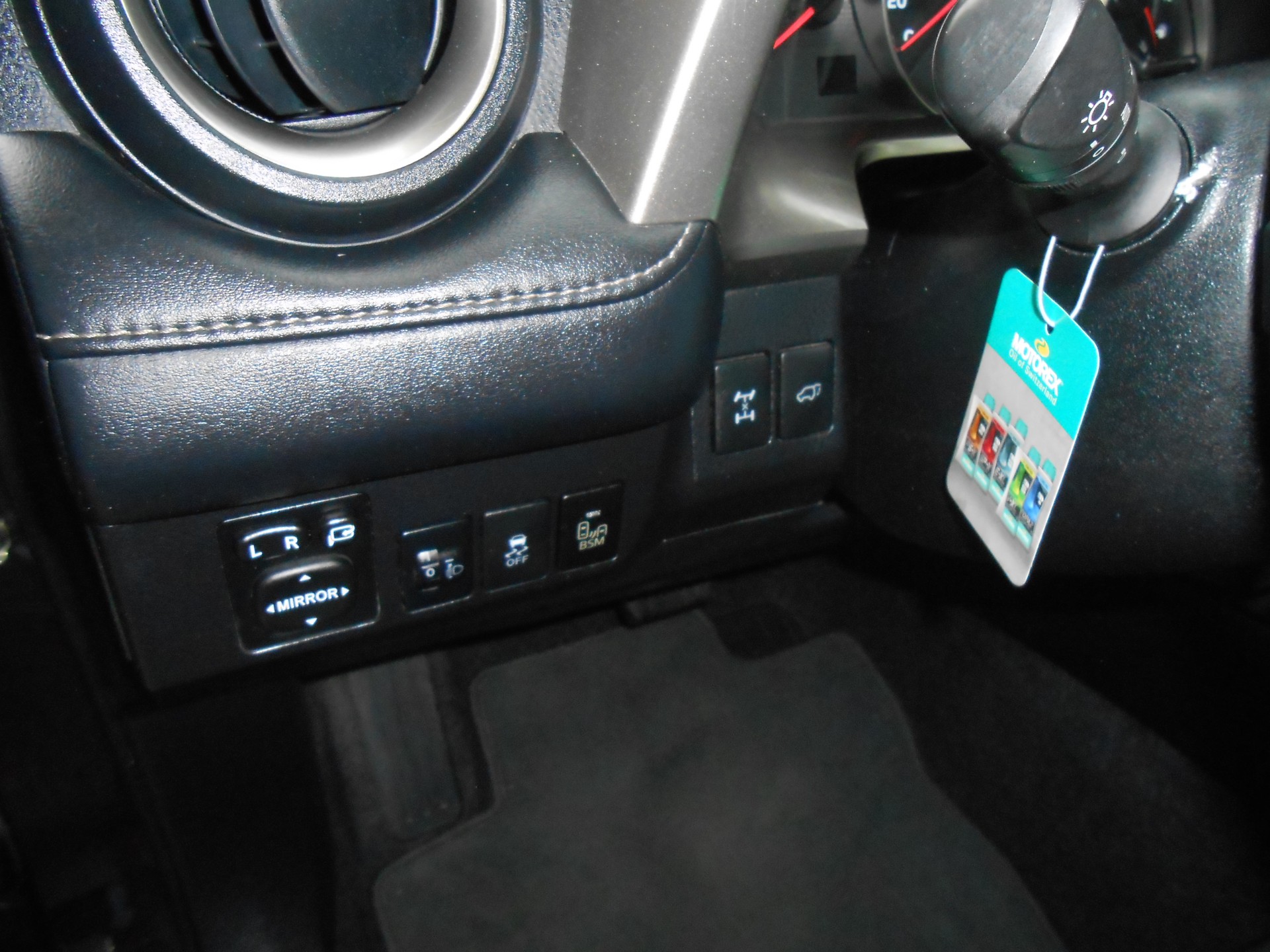 TOYOTA RAV-4 2.0 16V Style-image-11